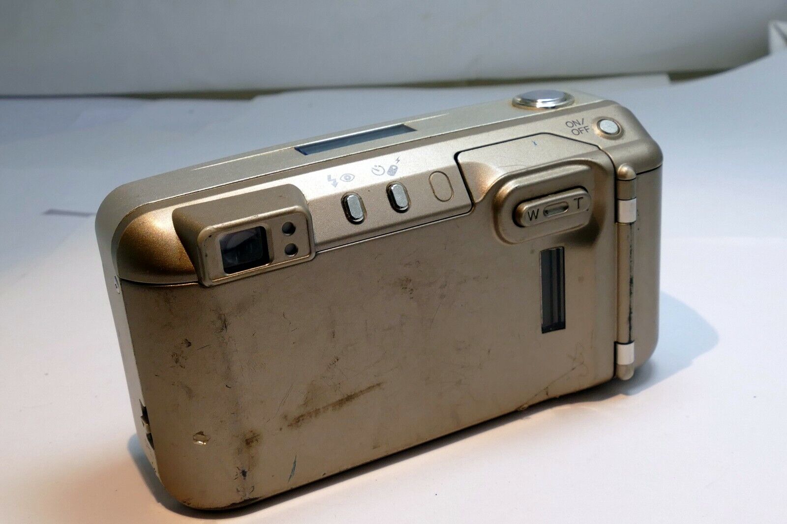 Minolta Freedom Zoom 125 QD 35mm Point & Shoot Film Camera AS found AS IS parts