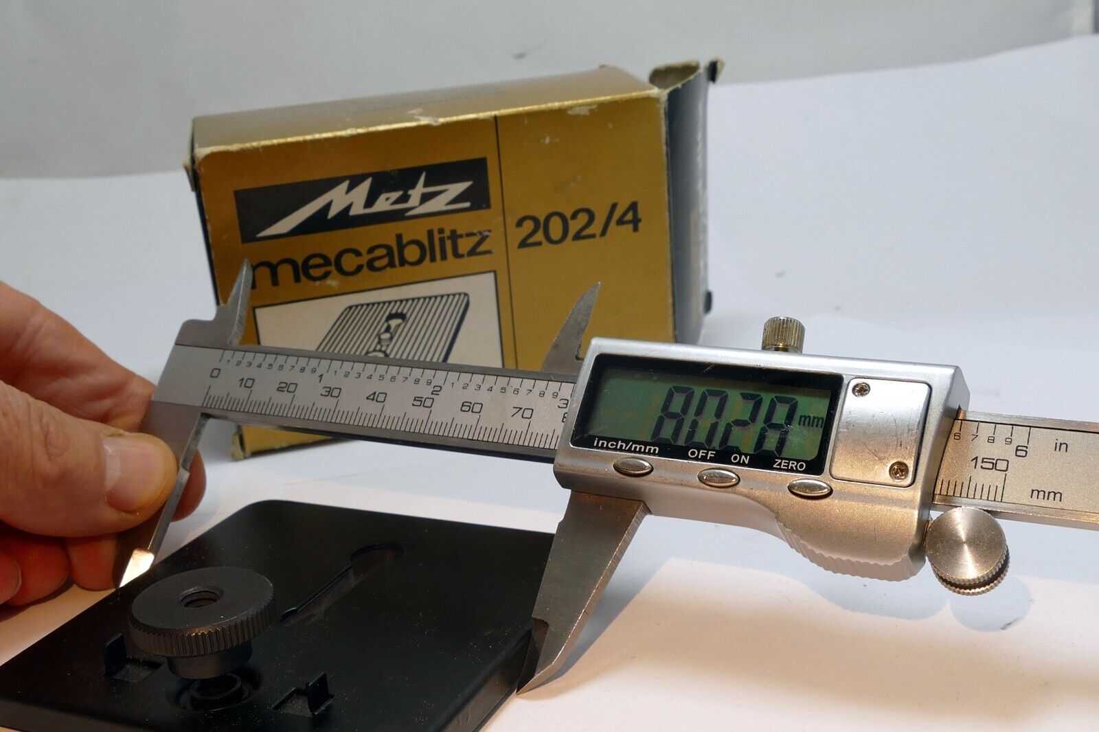 METZ MEDIUM FORMAT Tripod CAMERA BRACKETS CAT. No. 5514 202/4 Metz Mecablitz