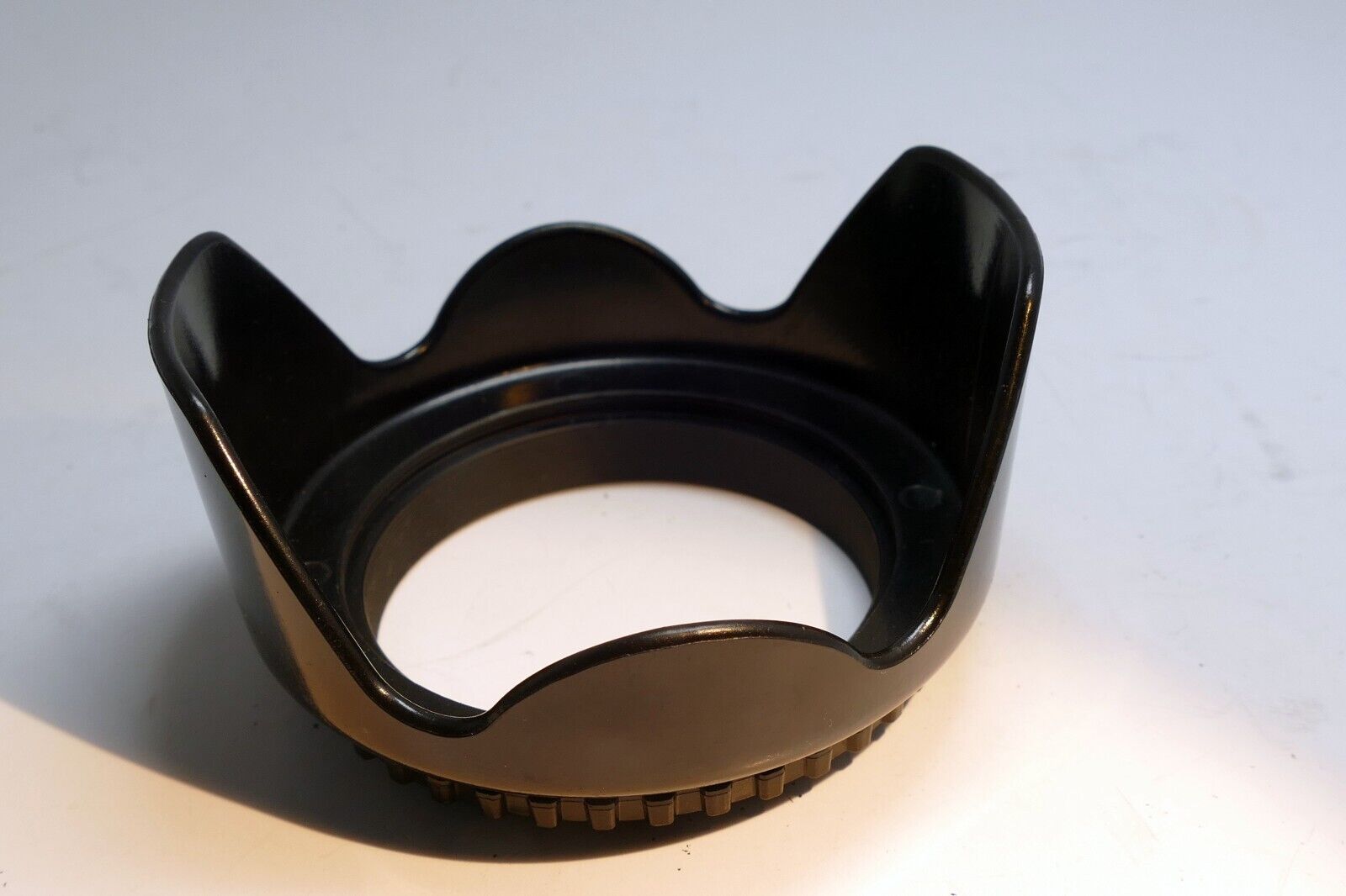 55mm Petal Lens hood shade threaded screw in  Tamron SP 60mm f/2 Di II 1:1 Macro