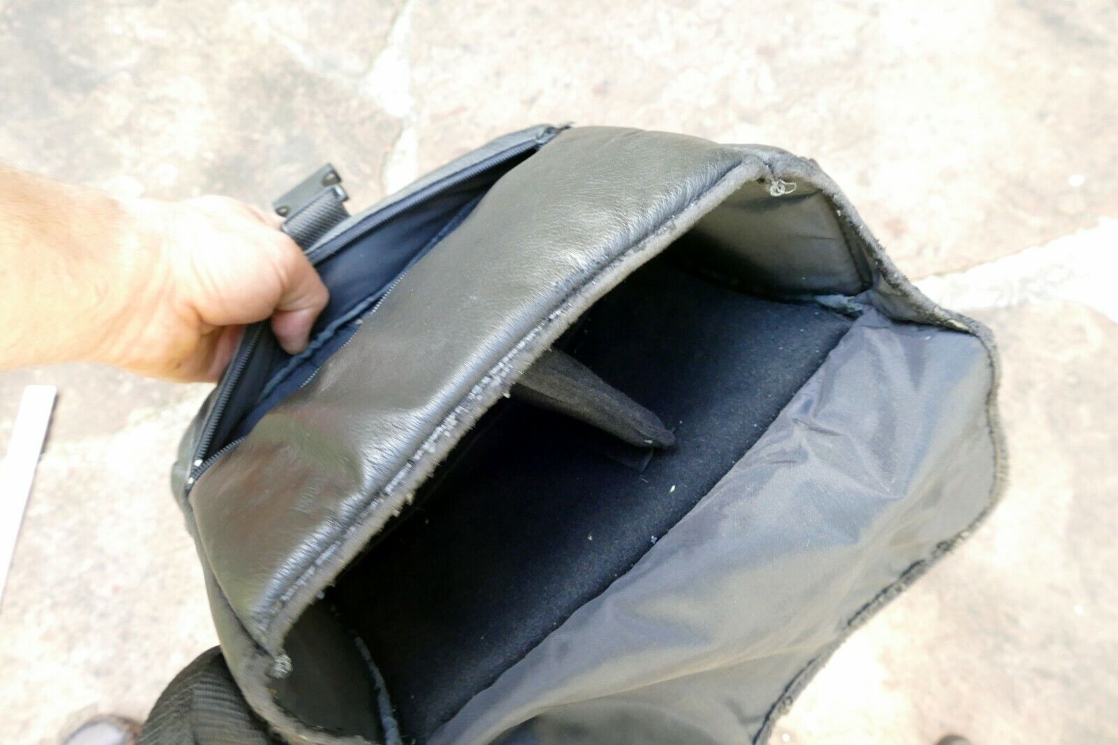 Haso Case Camera messenger bag 11X7X4" with shoulder strap rabbit