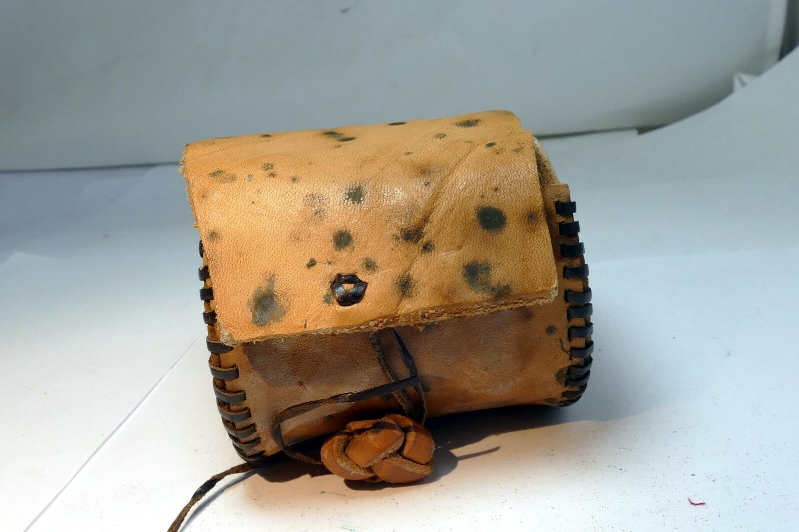 Handmade Hard lens case 2.5X3" 28mm f3.5 50mm f1.8 lens (wild west) leather