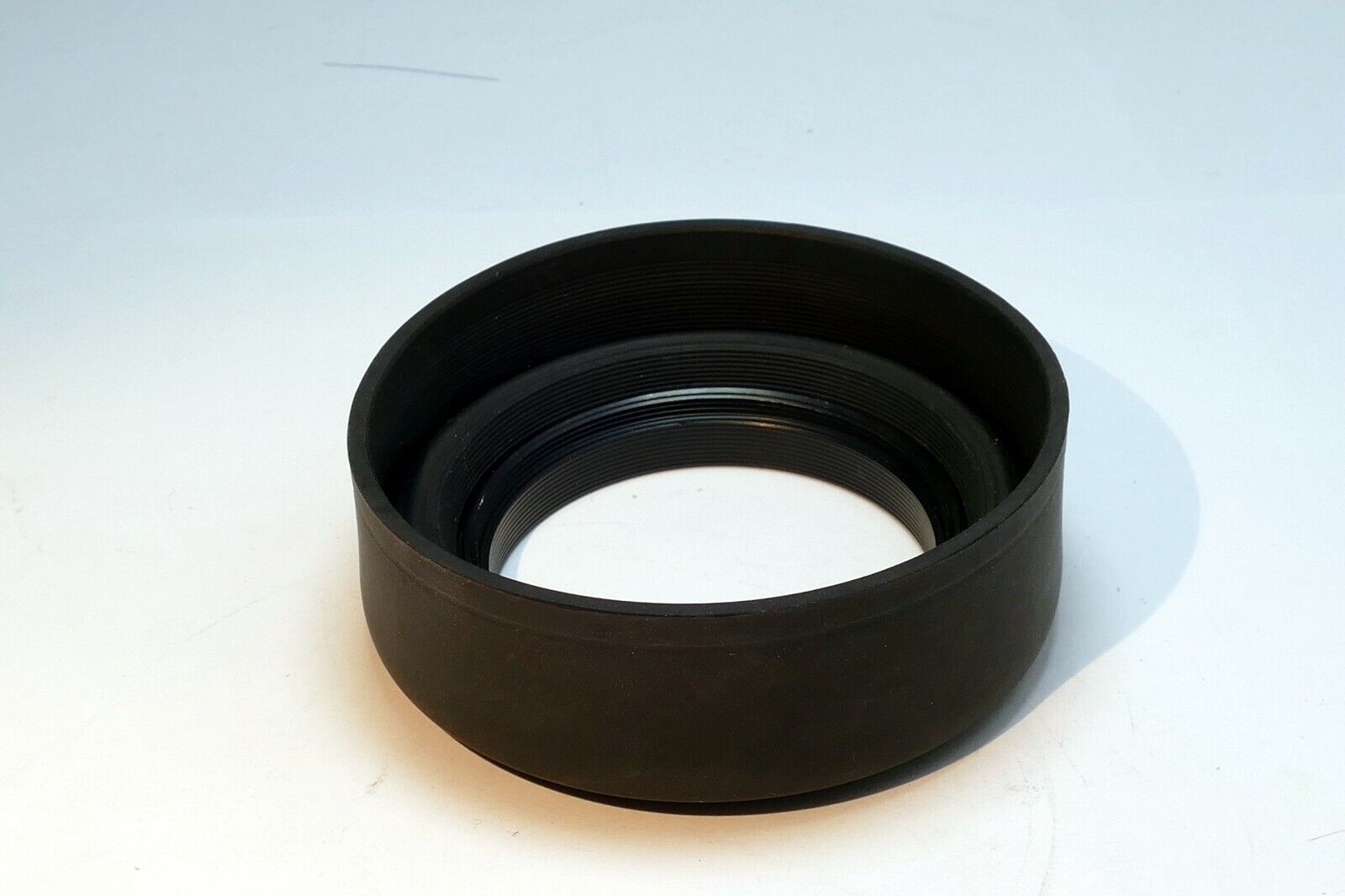 52mm screw in  Rubber Lens Hood Shade for telephoto 135mm  f2.8  lenses