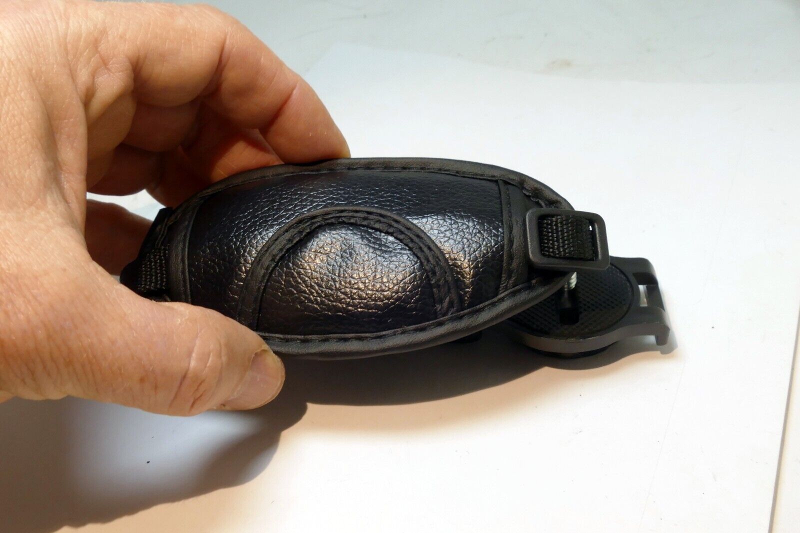 Hand Grip Camera Strap with Tripod screw 1/4"  type