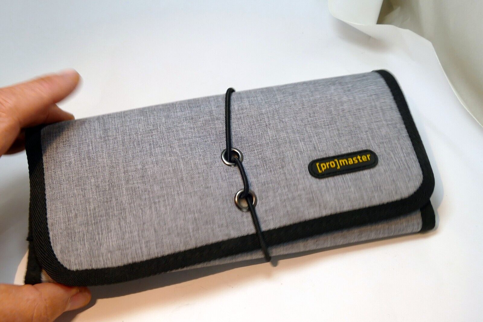 Promaster Soft Filter Pouch Wallet  fits 82-86mm HGX holds 4 filters