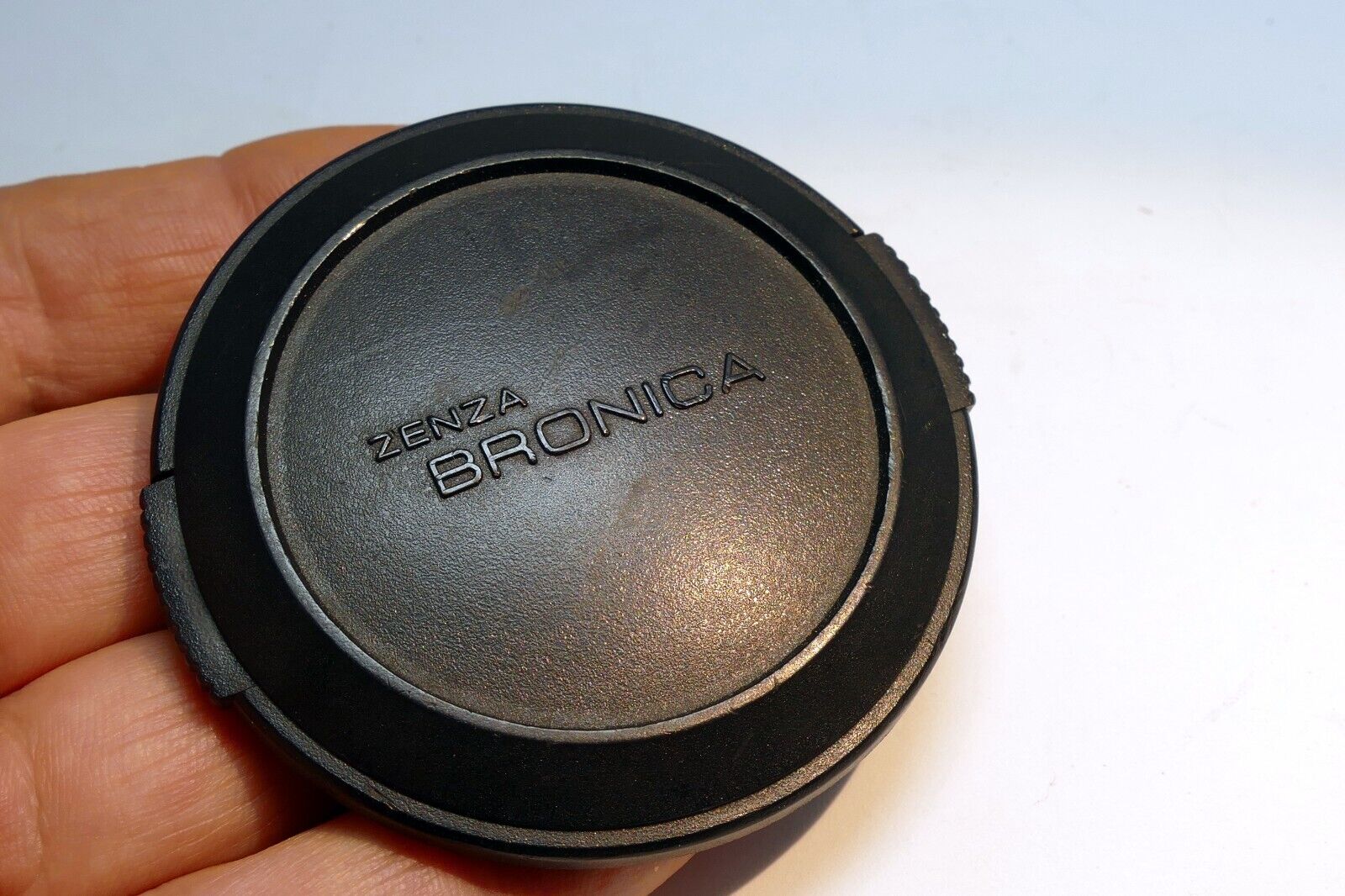 Bronica 62mm Front Lens Cap cover Genuine OEM for 50mm f2.8 60mm ETR 645 Zenza