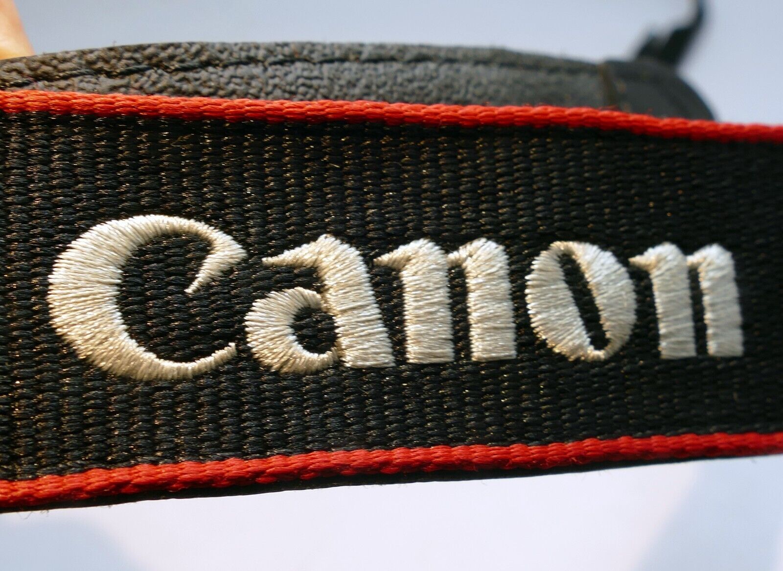 Canon EOS  Digital Camera Neck Shoulder Strap Black-Red fit R RP R6  Genuine OEM