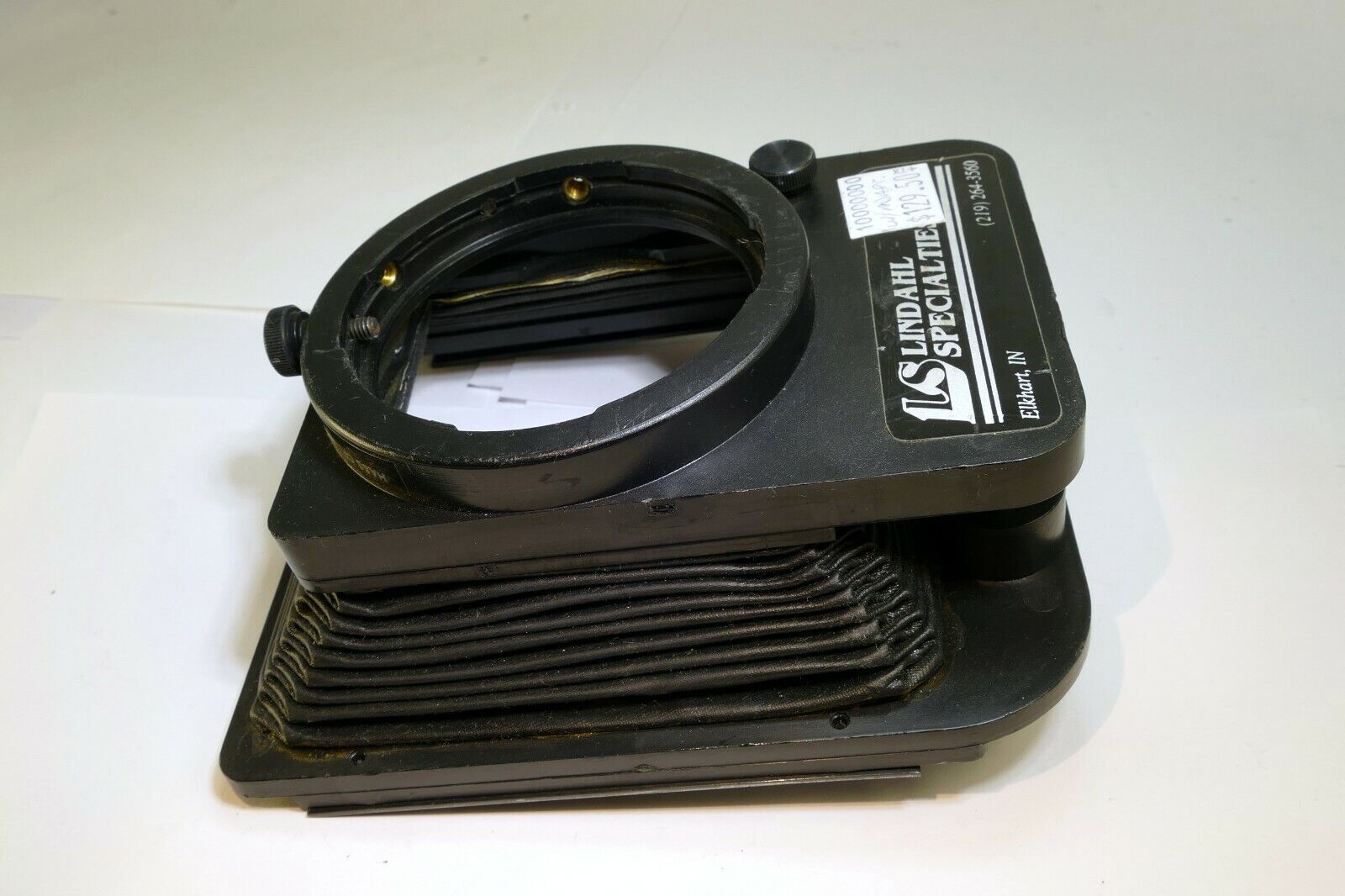 Lindahl Bellows lens Hood 31.1325 Bell-O-Shade Single 3X3 filter slot for CF