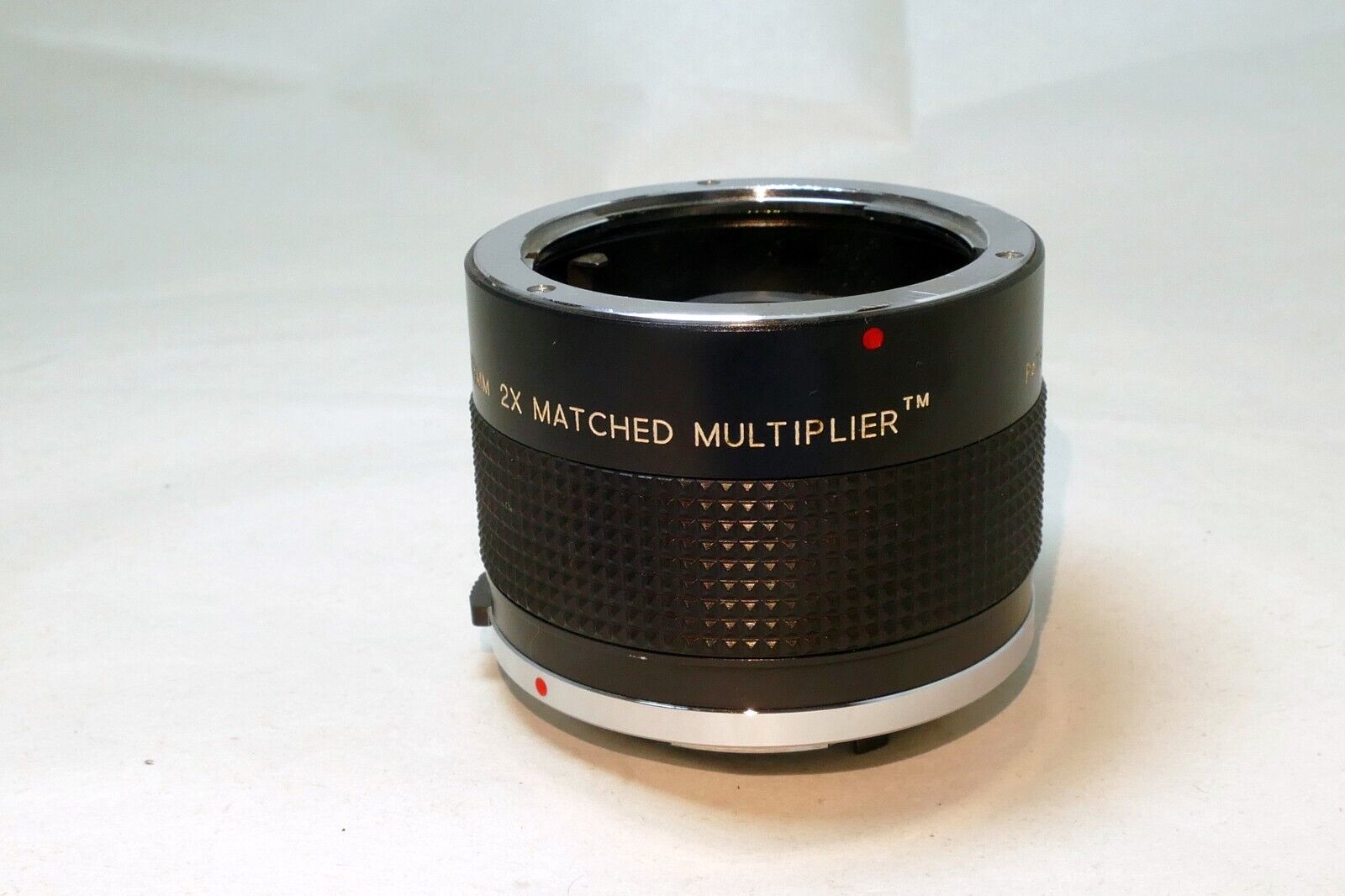 Vivitar 2X lens Teleconverter for Olympus OM mount 75-205mm Matched MC