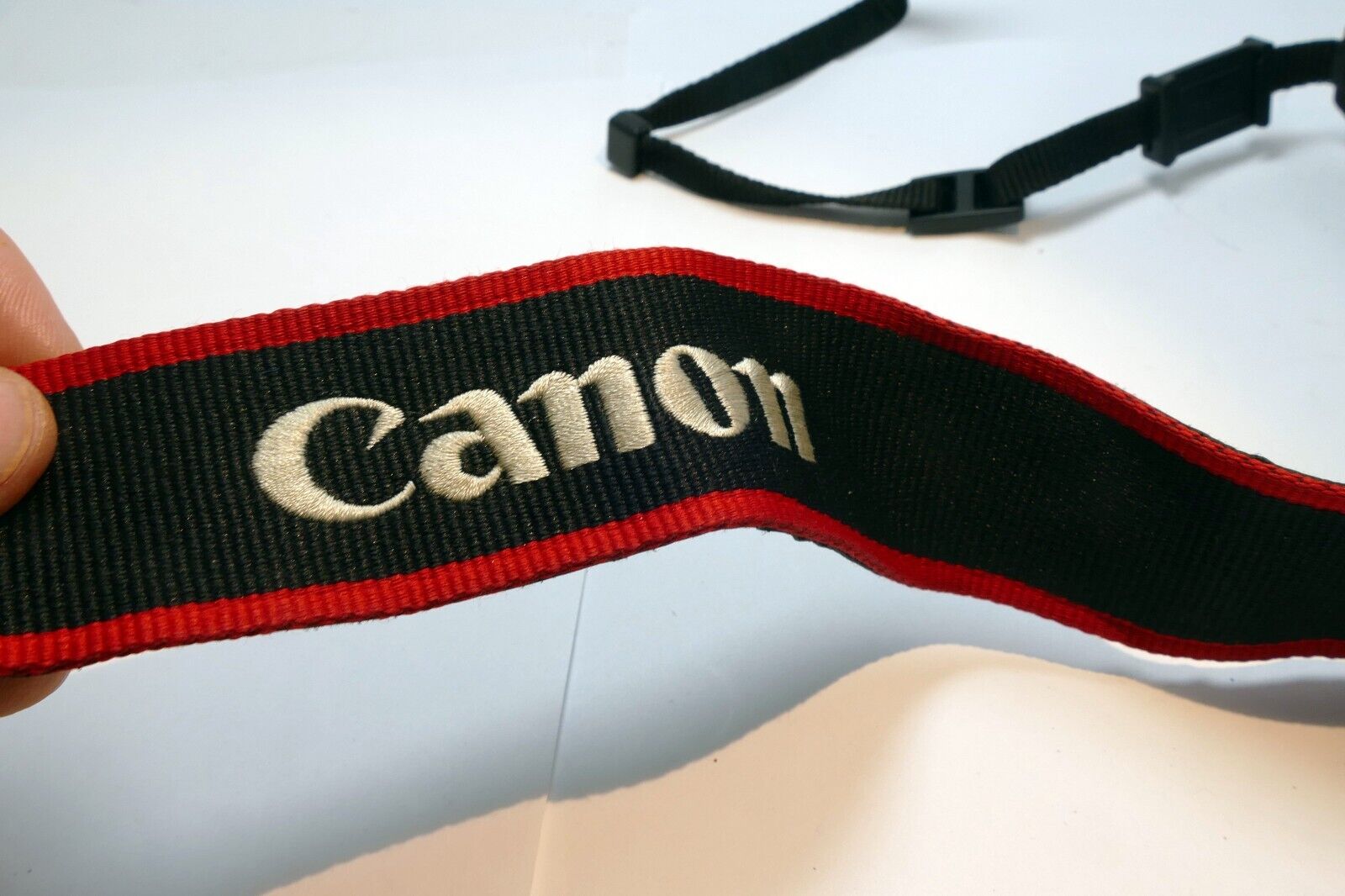 Canon EOS 6D Camera Shoulder Neck Strap Black 4cm wide -  Genuine OEM