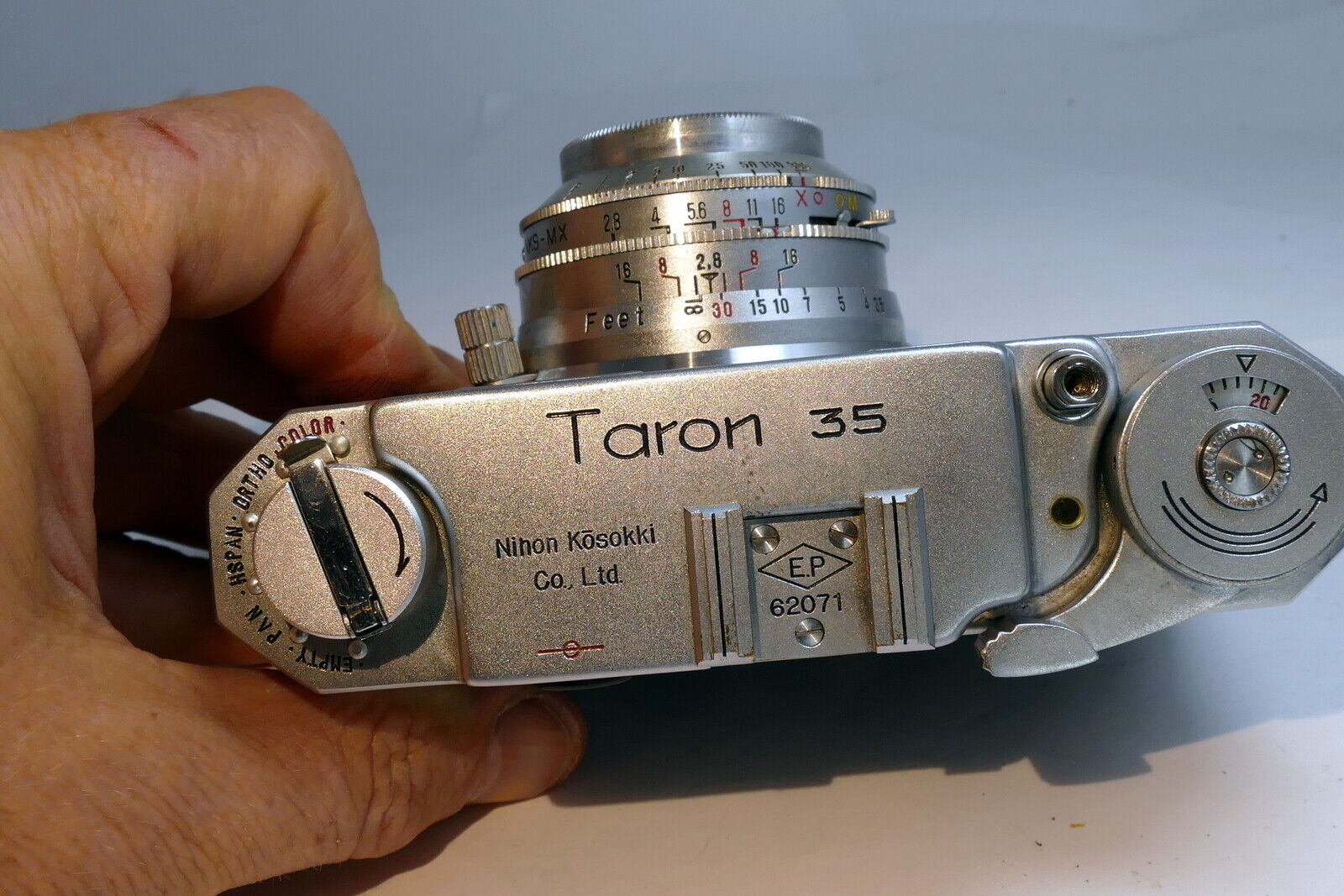 Taron 35 camera with Tomioka Lausar 4.5cm f2.8 Lens rangefinder EP Nihon Kossoki