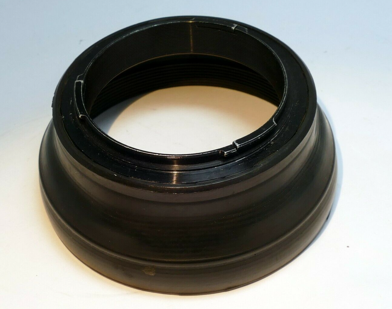 Bay 57 Rubber Lens Hood Shade for HASSELBLAD BAYONET 57 B57 twist on