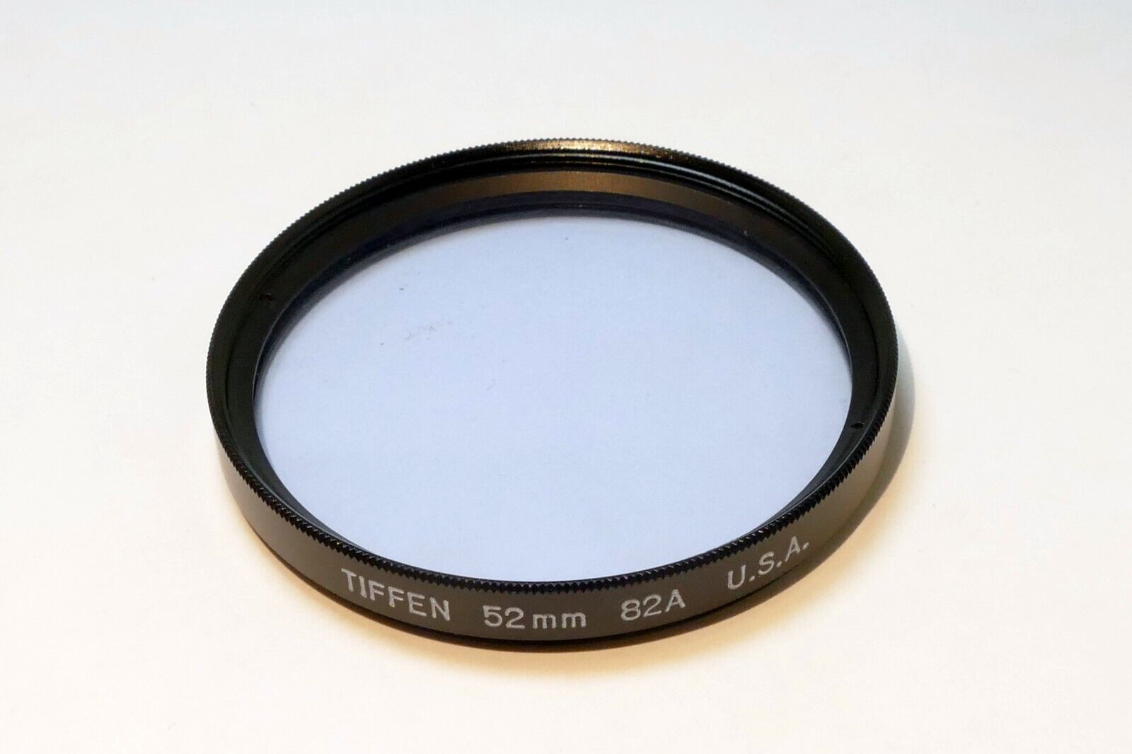 TIFFEN 52mm Filter 82A  made in USA increase by 200K to 3200K