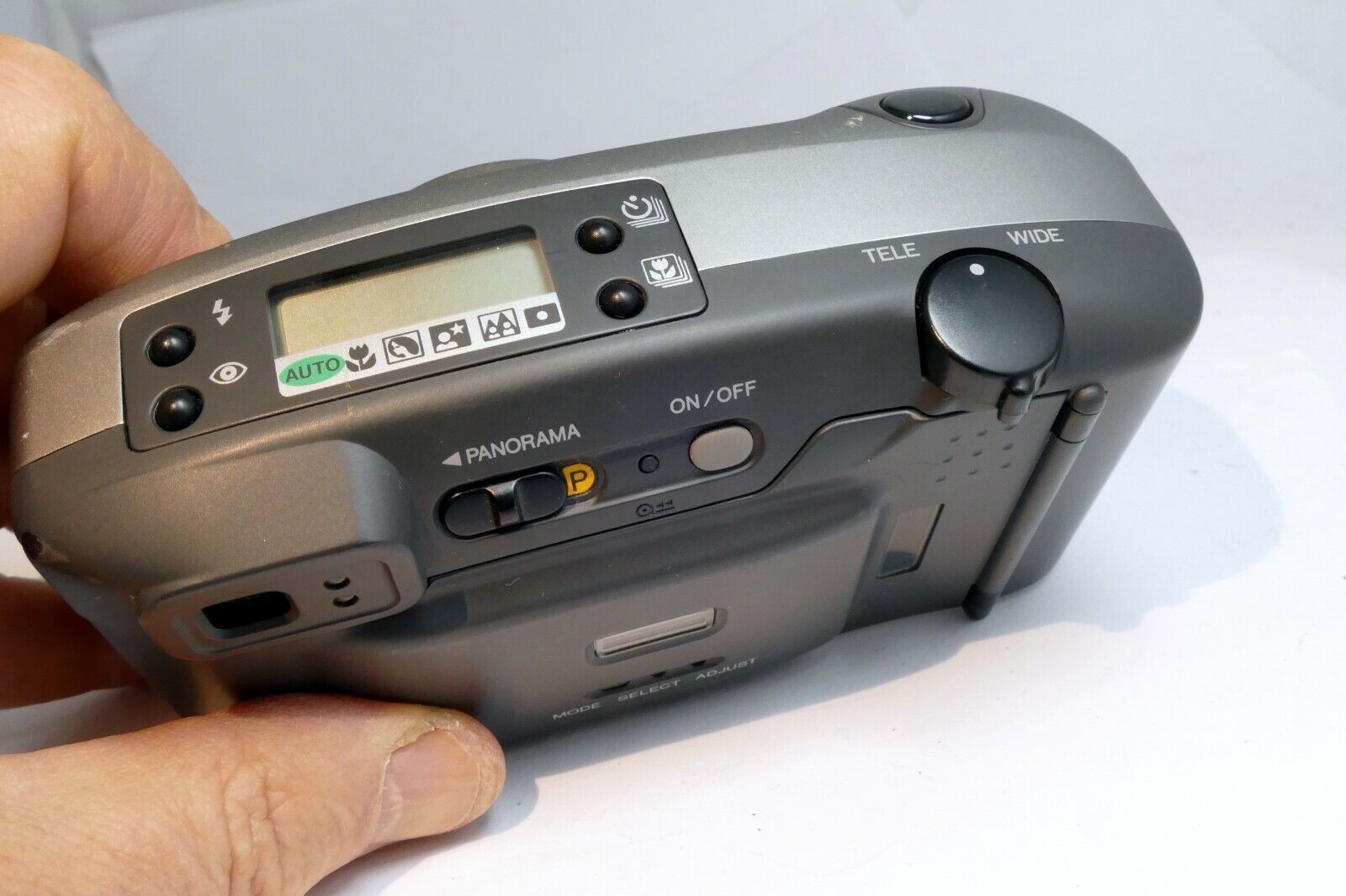 Minolta Freedom Zoom 140EX  35mm camera - untested  -  for parts AS IS
