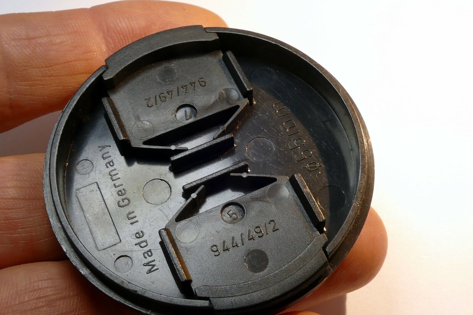 Hama 55mm Lens Front Cap   snap on type made Germany 944/49/2