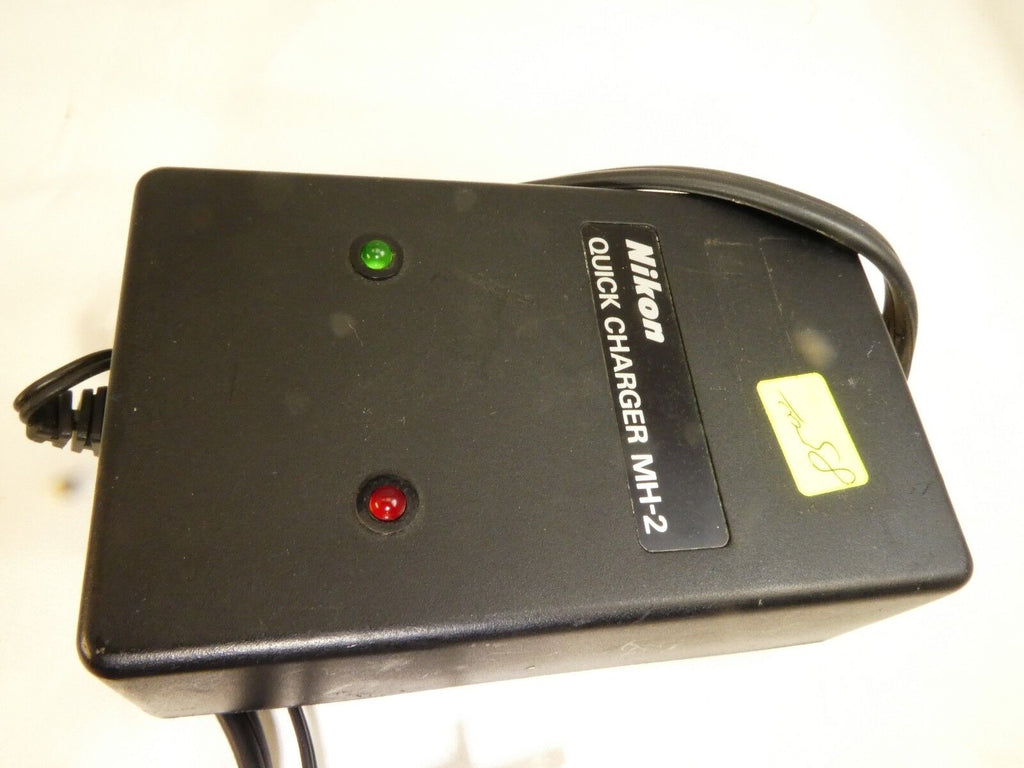 Nikon MH-2 Quick Charger Ac115/220-240V 50/60HZ 10W – DC20V with US wall cable