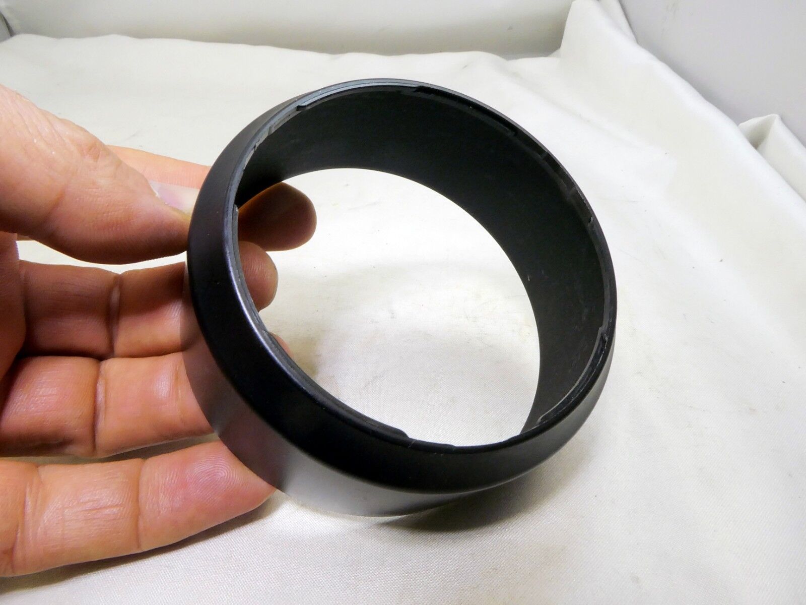 71mm ID  Plastic Lens Hood  twist on type (unknown brand)