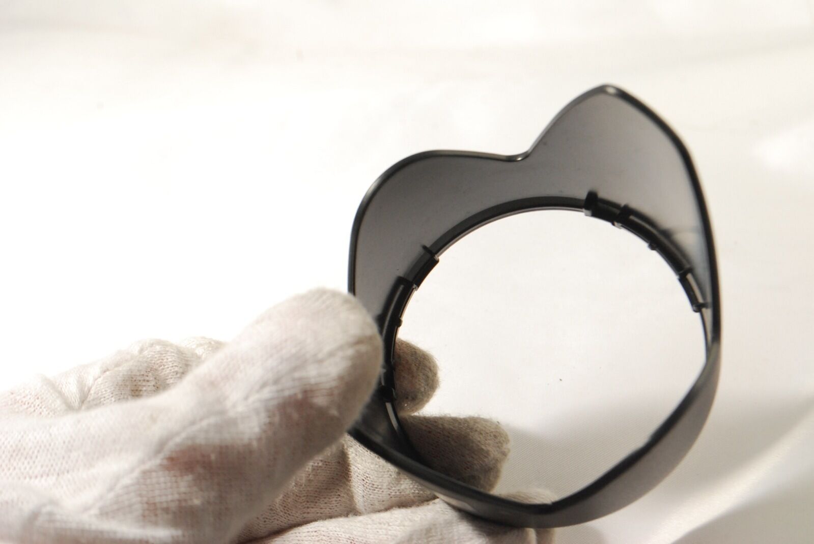 Petal shaped Plastic Lens Hood 52-55mm 2507066 vintage