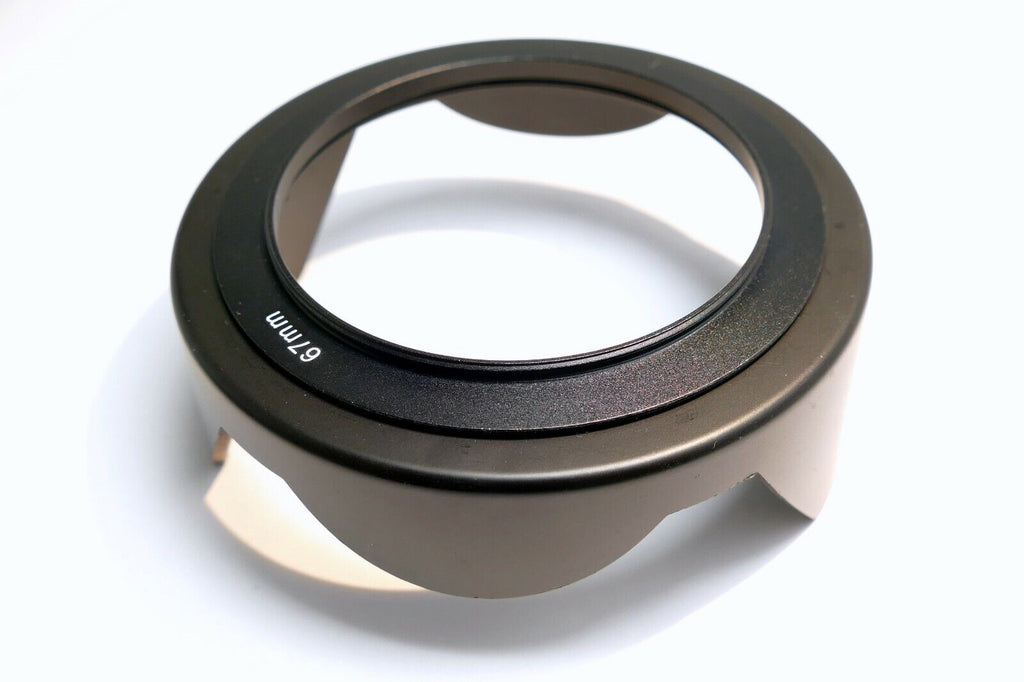 67mm  LENS Hood Shade screw in wide angle 18-135mm 28-135mm