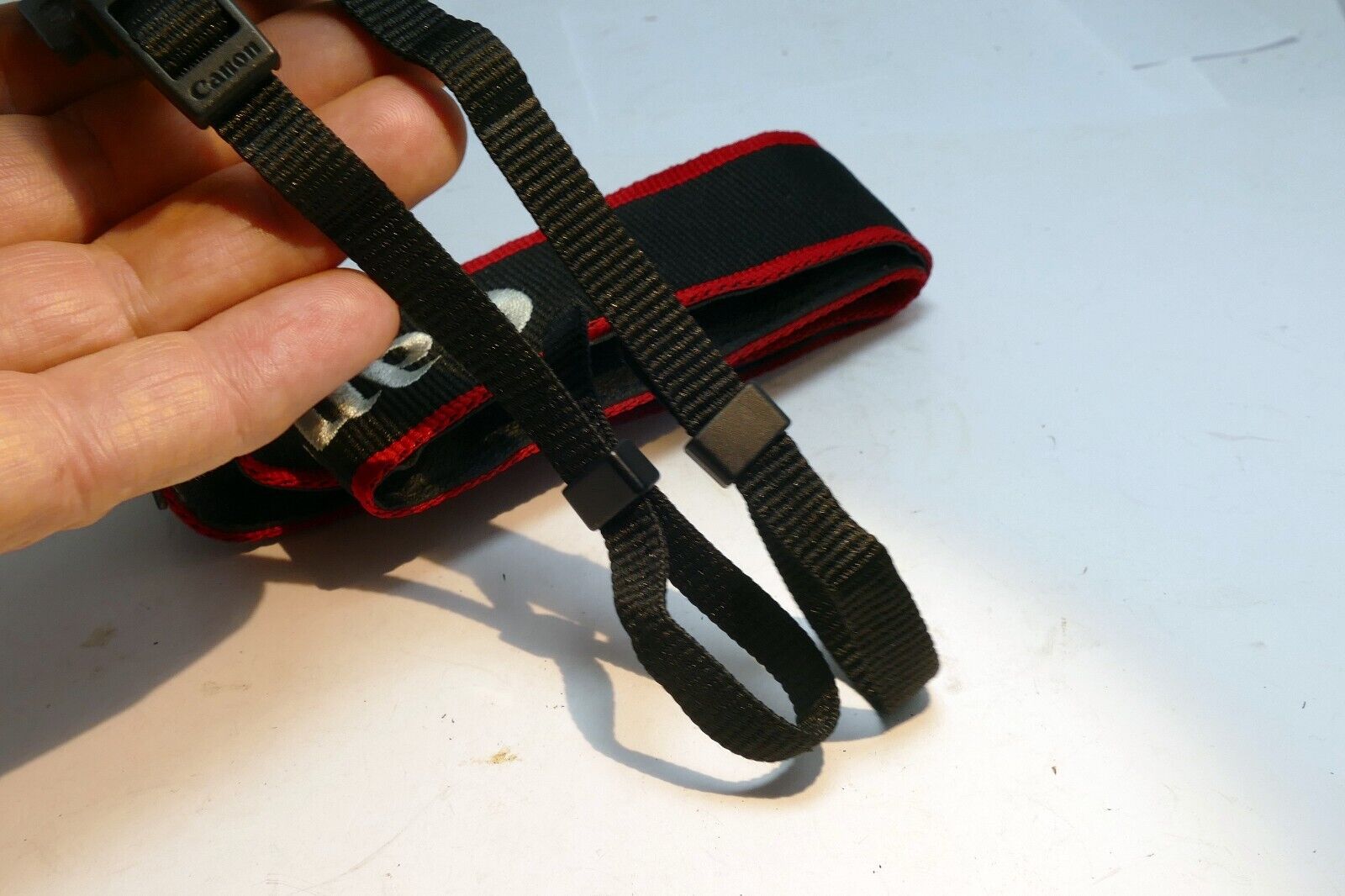 Canon EOS 5D Mark IV SLR Digital Camera Neck Shoulder Strap - Genuine OEM