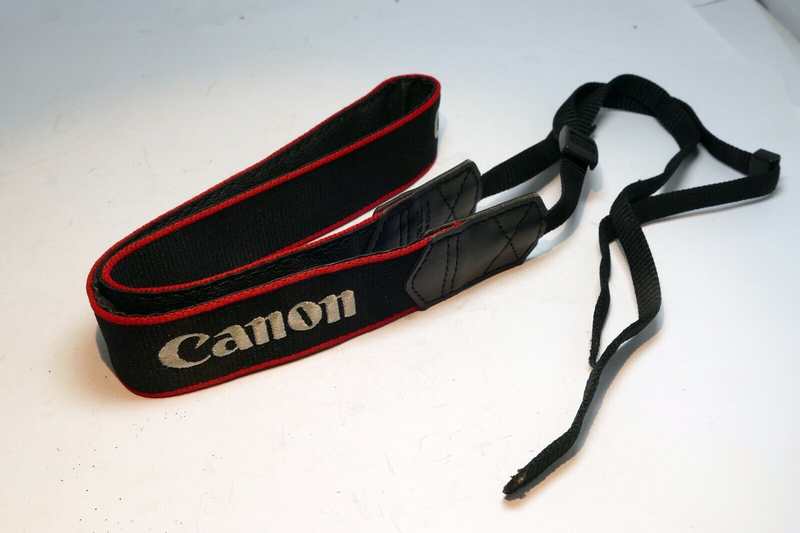 Canon R Digital Camera Neck Shoulder Strap 3cm wide Stitched RP R6 R5 -  Genuine