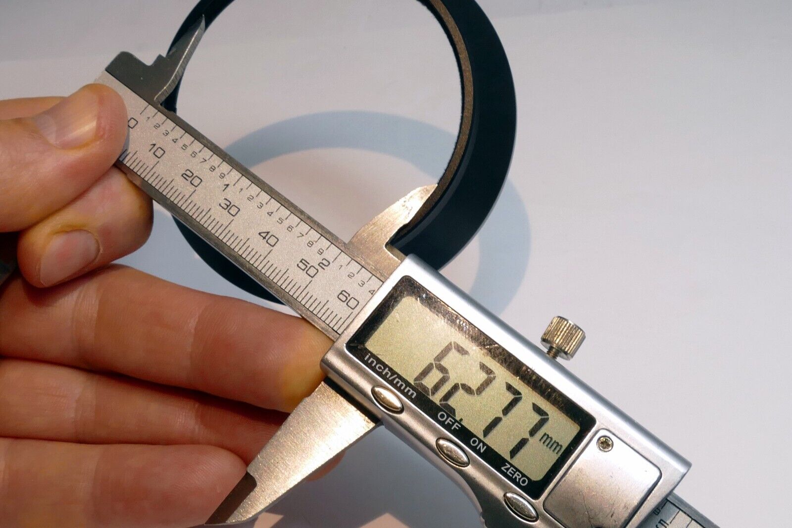 7artisans 60mm Lens Hood Shade metal slip on type