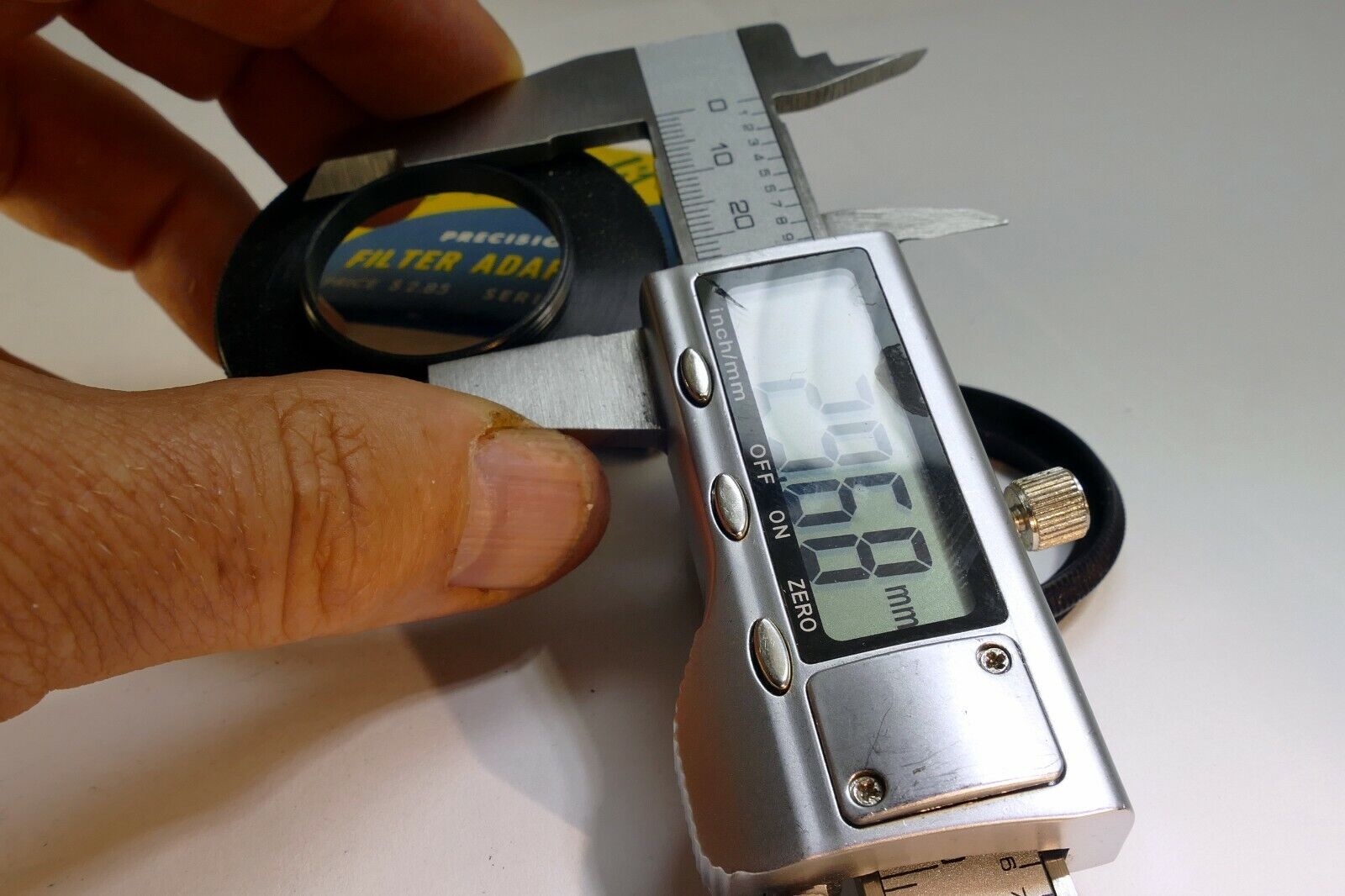 Ednalite 652 adapter 30mm to 44.5mm filter holder with retaining  Ring for ARGUS