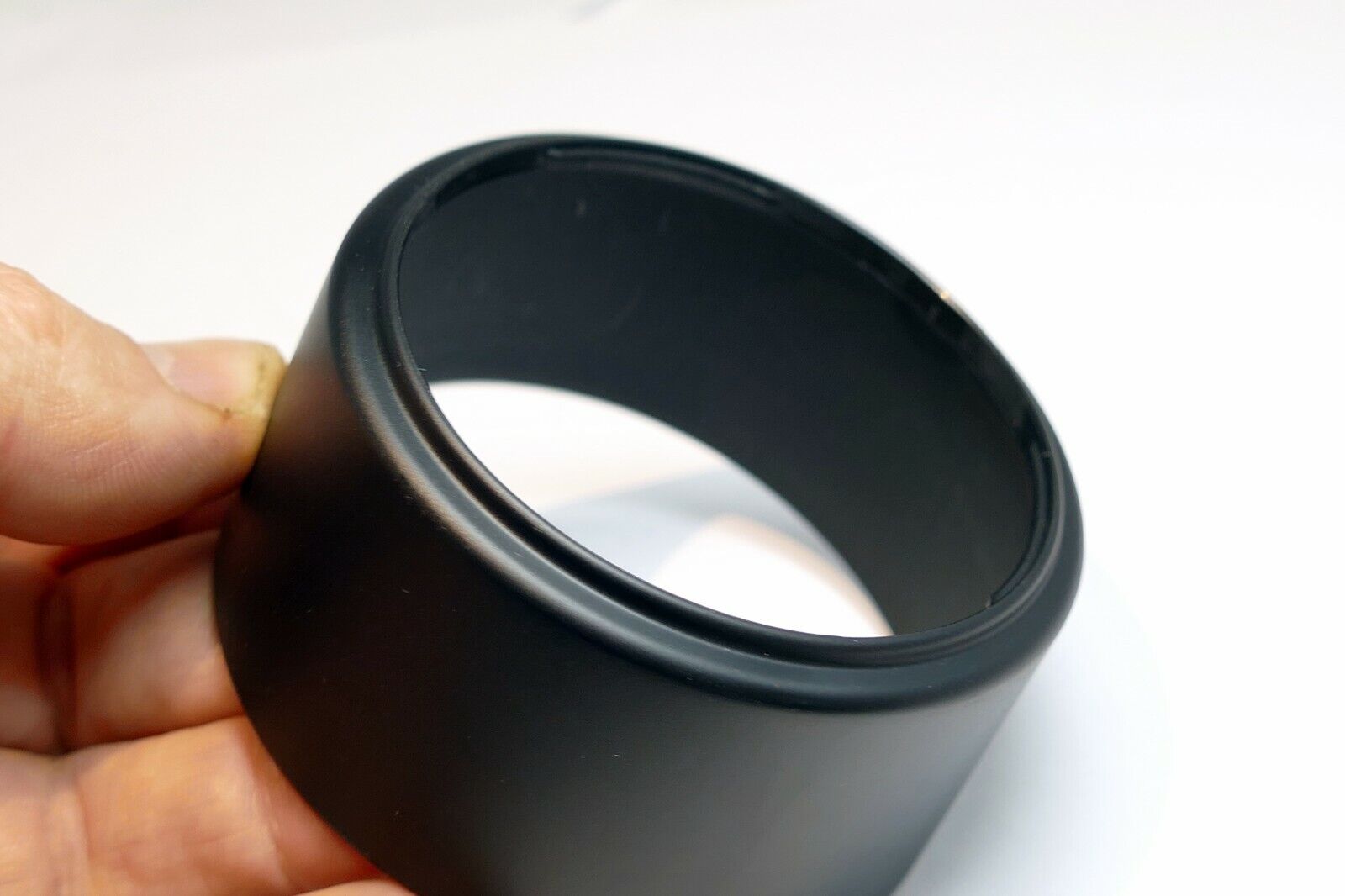 61.5mm ID Lens Hood Shade twist on type