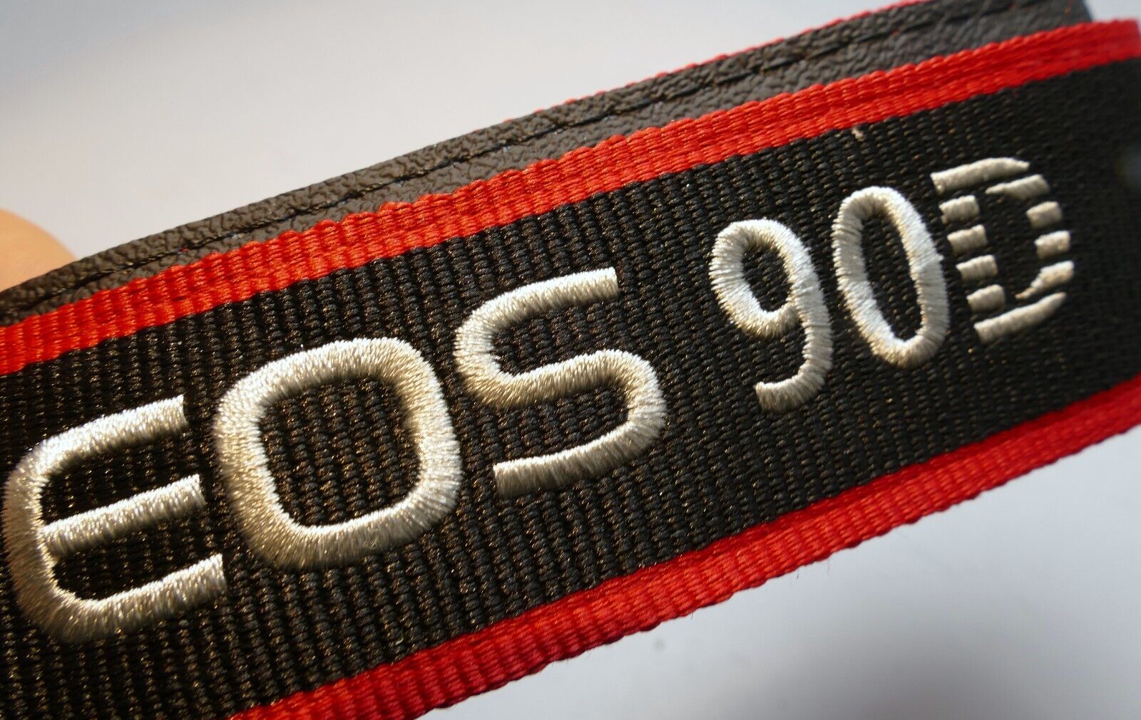Canon EOS 90D Digital Camera Neck Shoulder Strap Black-Red - -  Genuine OEM