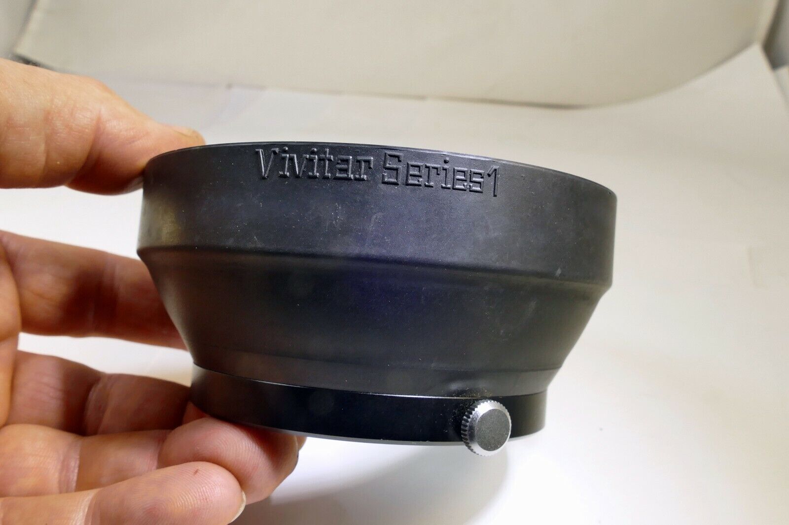 Vivitar Lens Rubber Hood shade for 70-210mm f3.8 Series 1 67mm rim