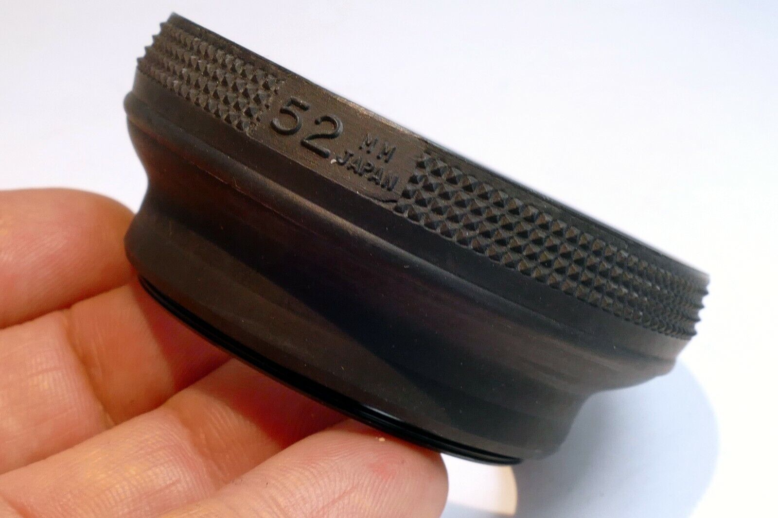 52mm Rubber Hood shade double  threaded