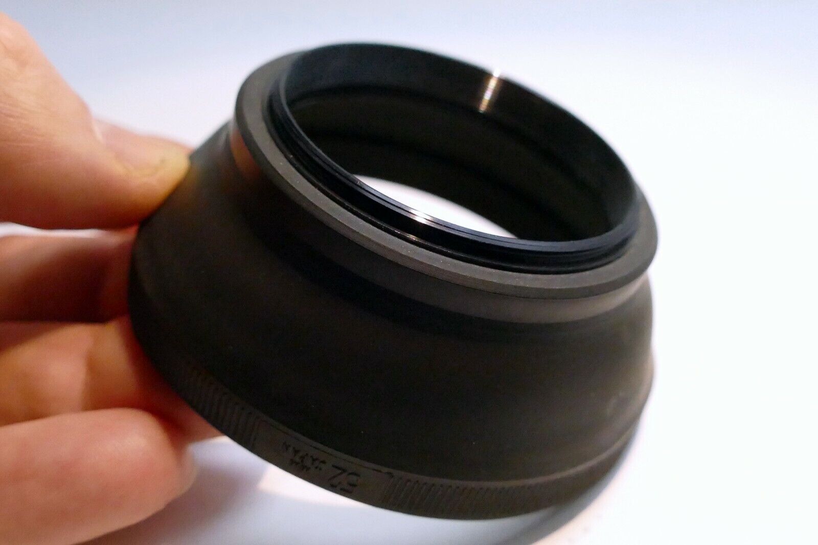 52mm rubber lens hood shade for normal 50mm f1.8 to medium telephoto 85mm f2.8