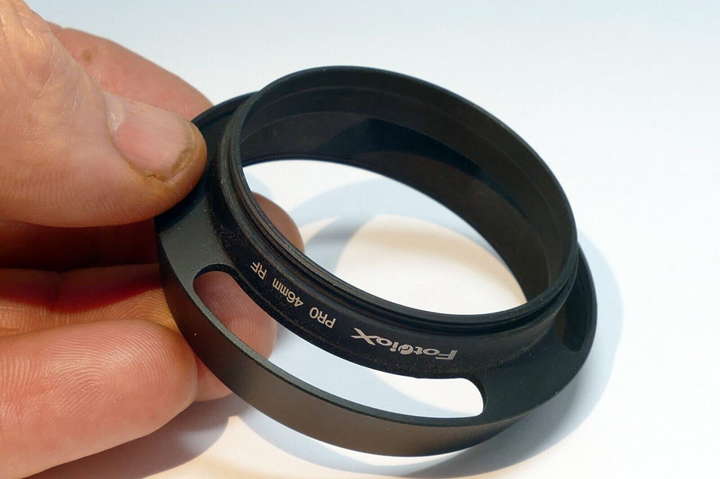 46mm Metal lens hood shade vented threaded screw in type for 5cm