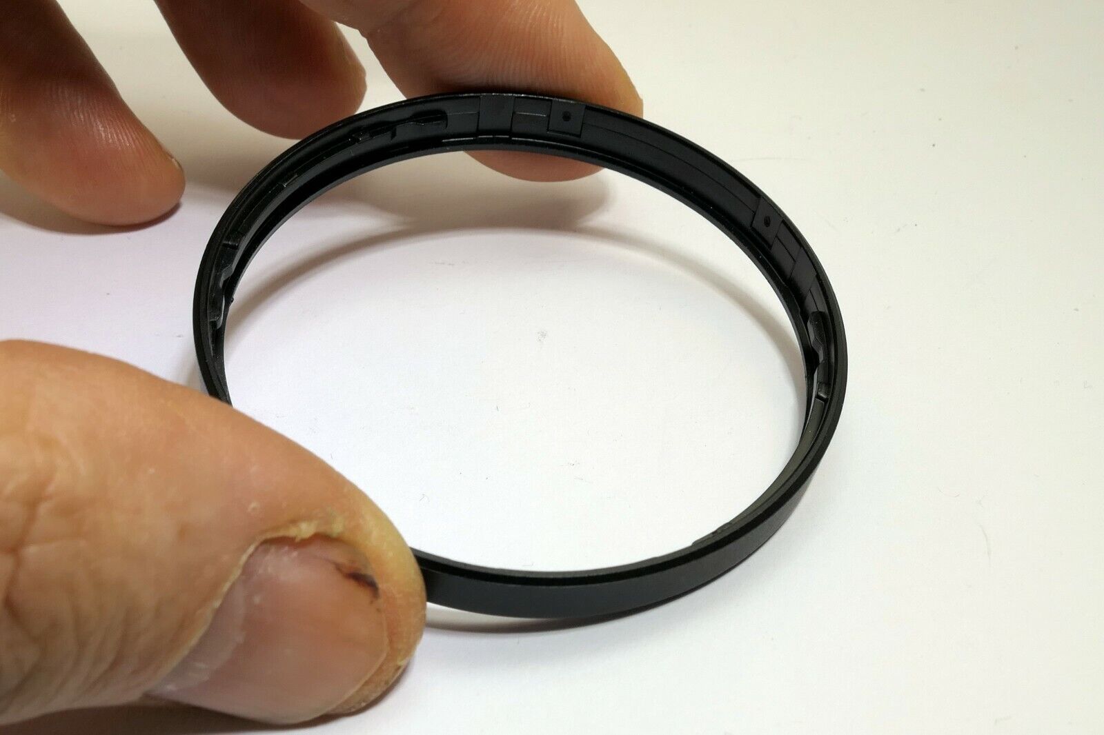 53mm OD ring for lens twist on inside.