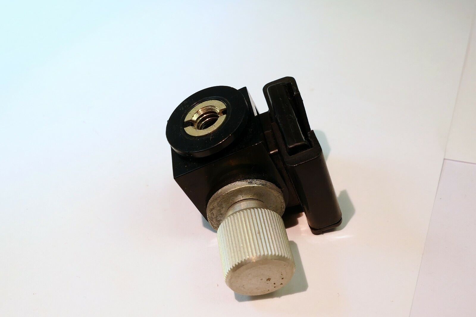ROWI International Pivoting Tripod Adapter for flash 1/4" screw