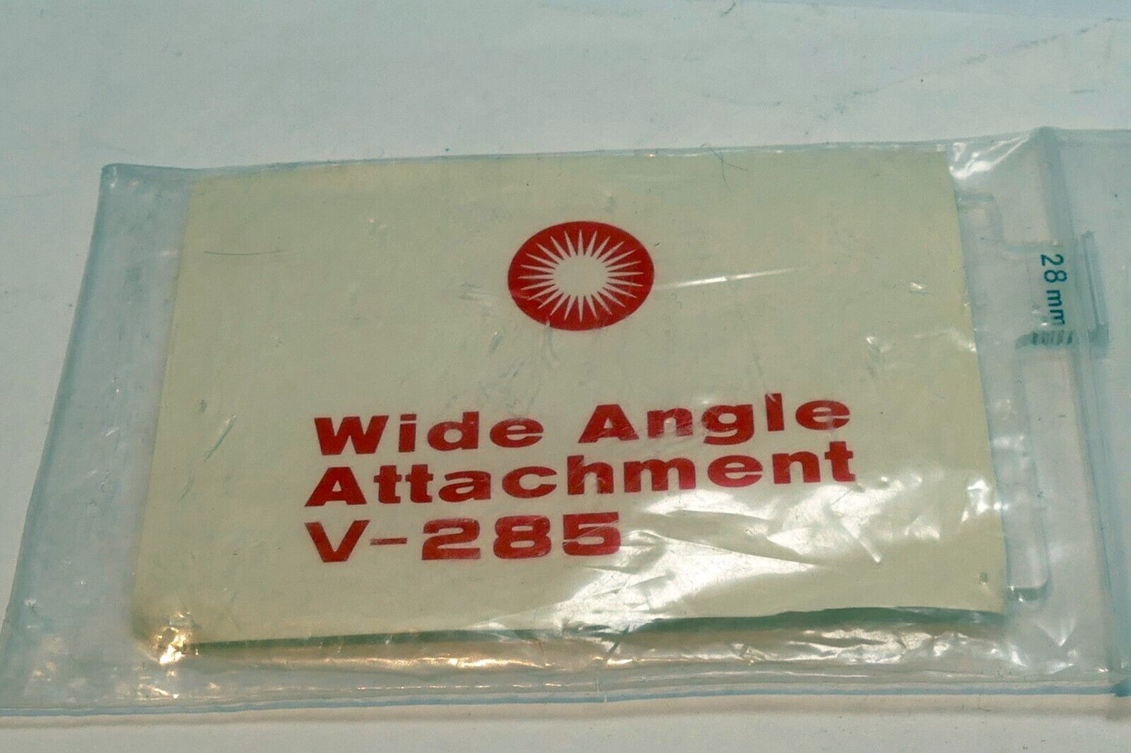 Vivitar 28mm Flash Wide Angle adapter for 285 diffuser