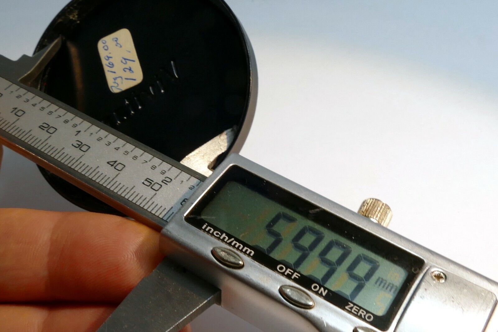 Vivitar 58mm Front lens cap Metal slip on type for  135mm f/2.5