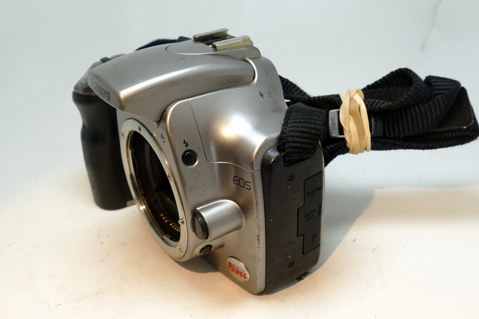 Canon EOS 300D 6MP Digital REBEL SLR Camera - works, but LCD cracked