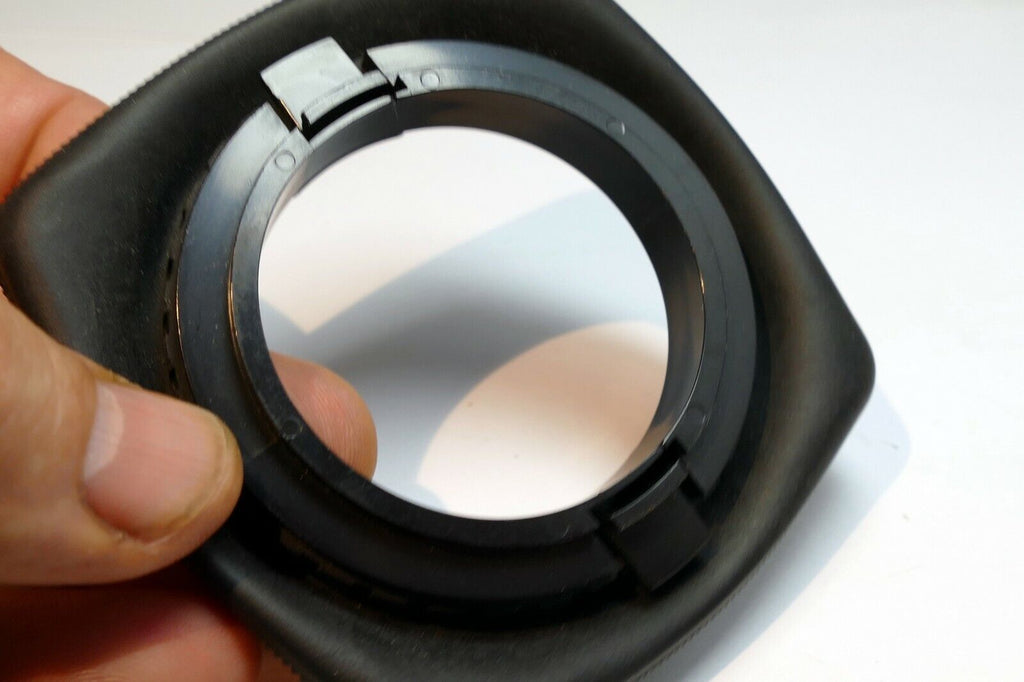 Snap on  55mm rubber Lens Hood Shade