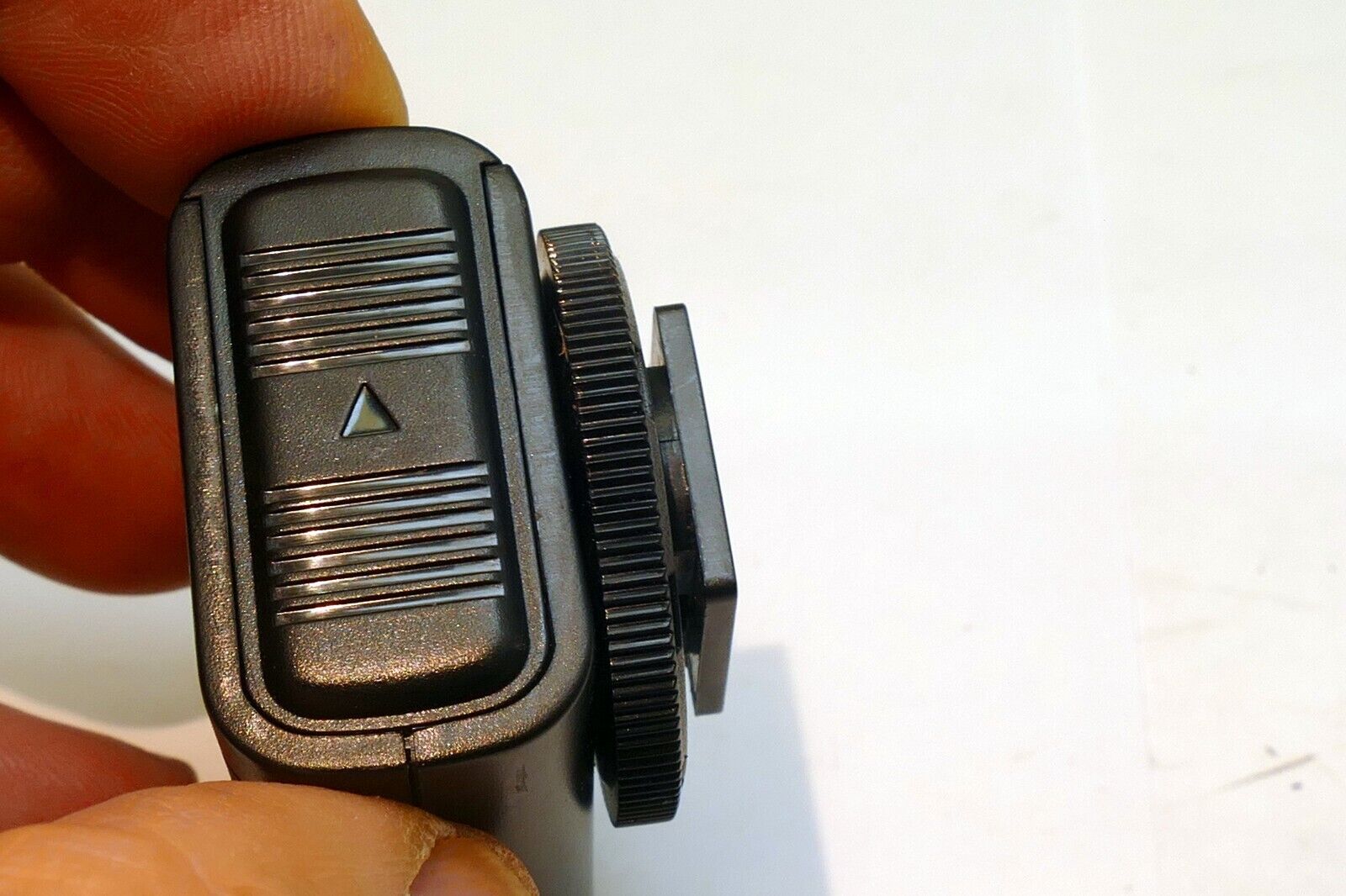 Vivitar Remote Sensor  Flash Shoe Mount adapter for VIV-RC-200