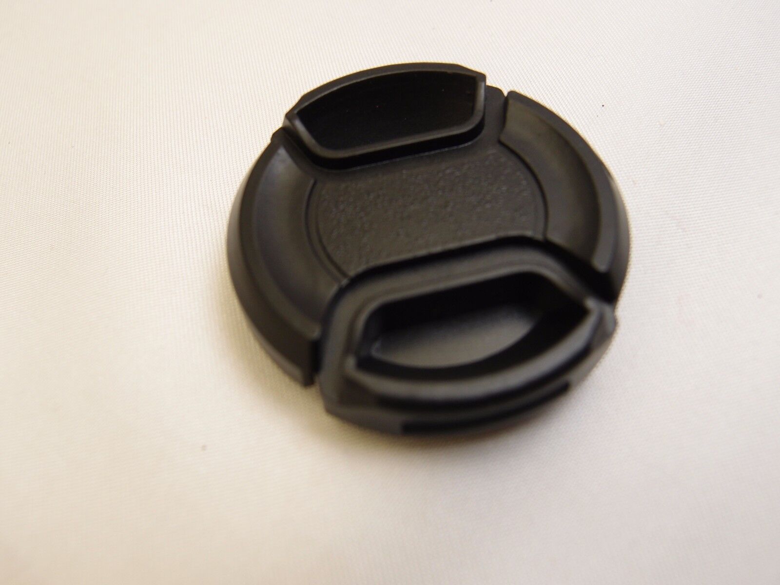 Used 40.5mm Lens front Cap Snap on type S211548