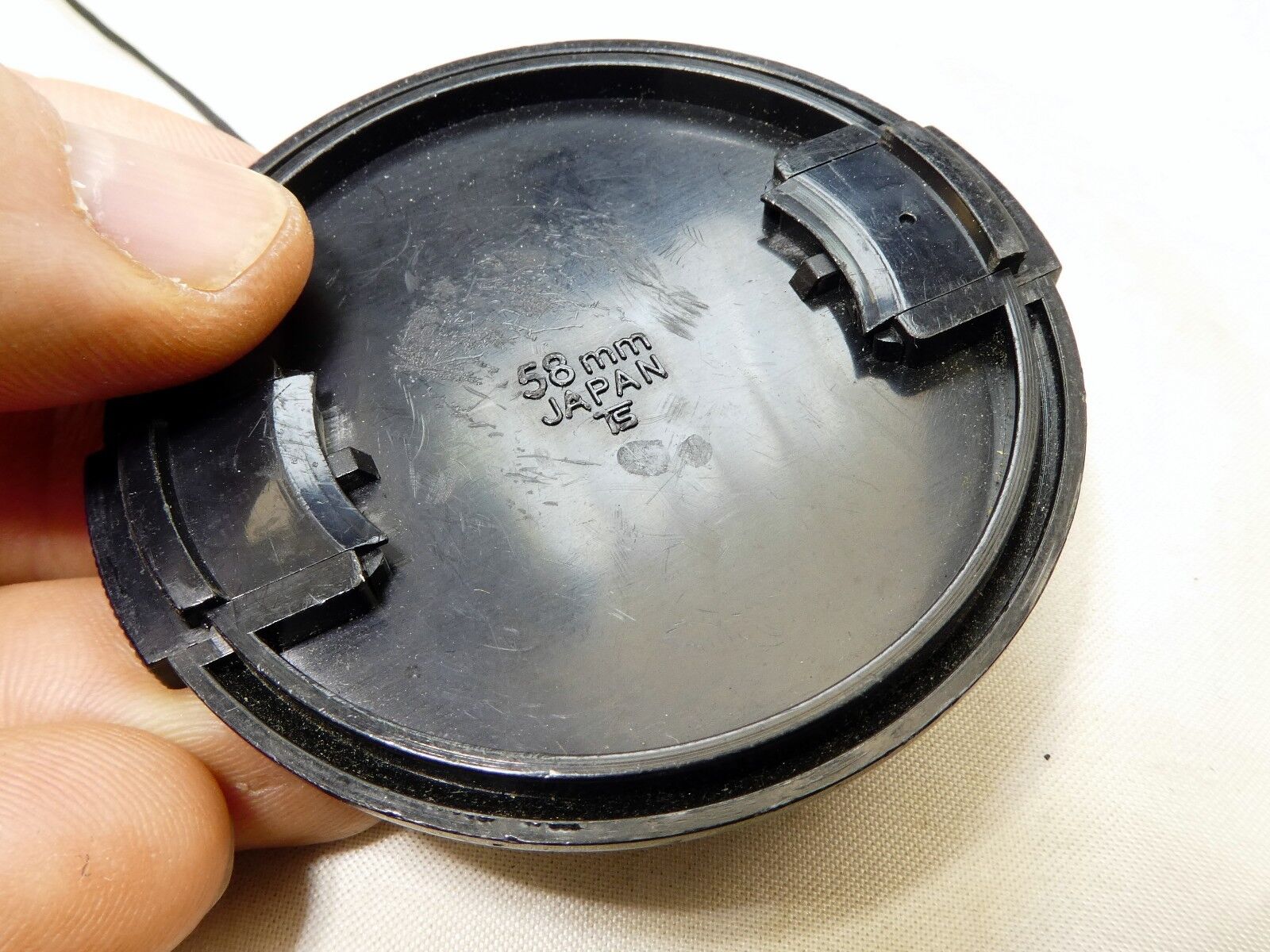 58mm Lens Front Cap w/ Keeper String  Black made in Japan