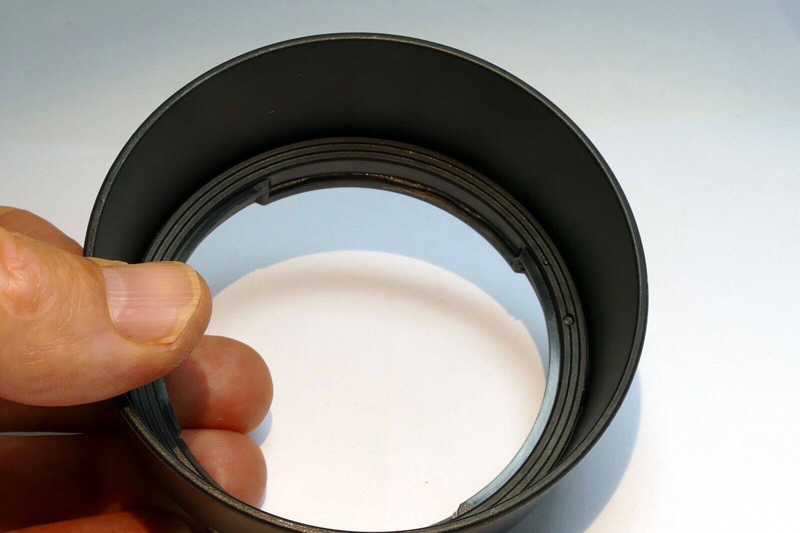 Replacement ES-68 Lens hood shade for  Canon EF 50mm f/1.8 STM (TWIST ON TYPE)