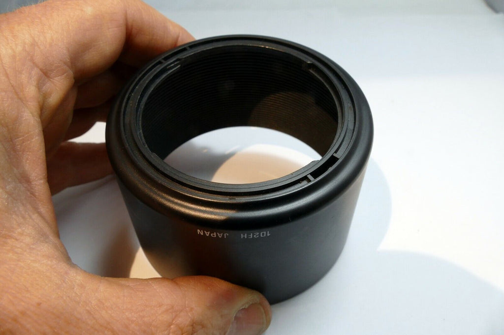 Tamron 1D2FH Lens Hood for Shade 100-300mm f5-6.3 macro AF zoom Model 186D