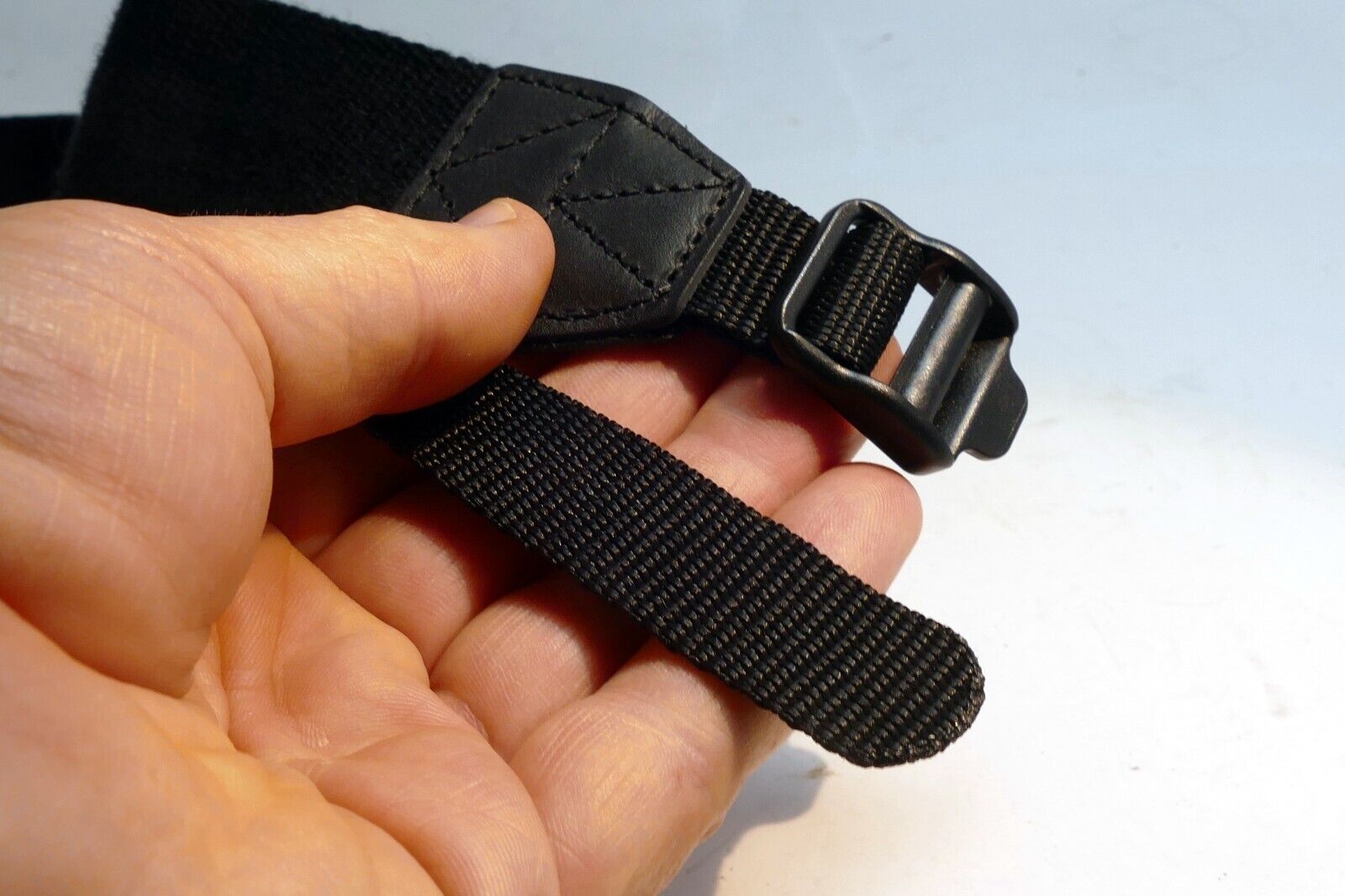 Sigma Strap  for a Lens case 4cm wide for EX f2.8 APO padded case - genuine