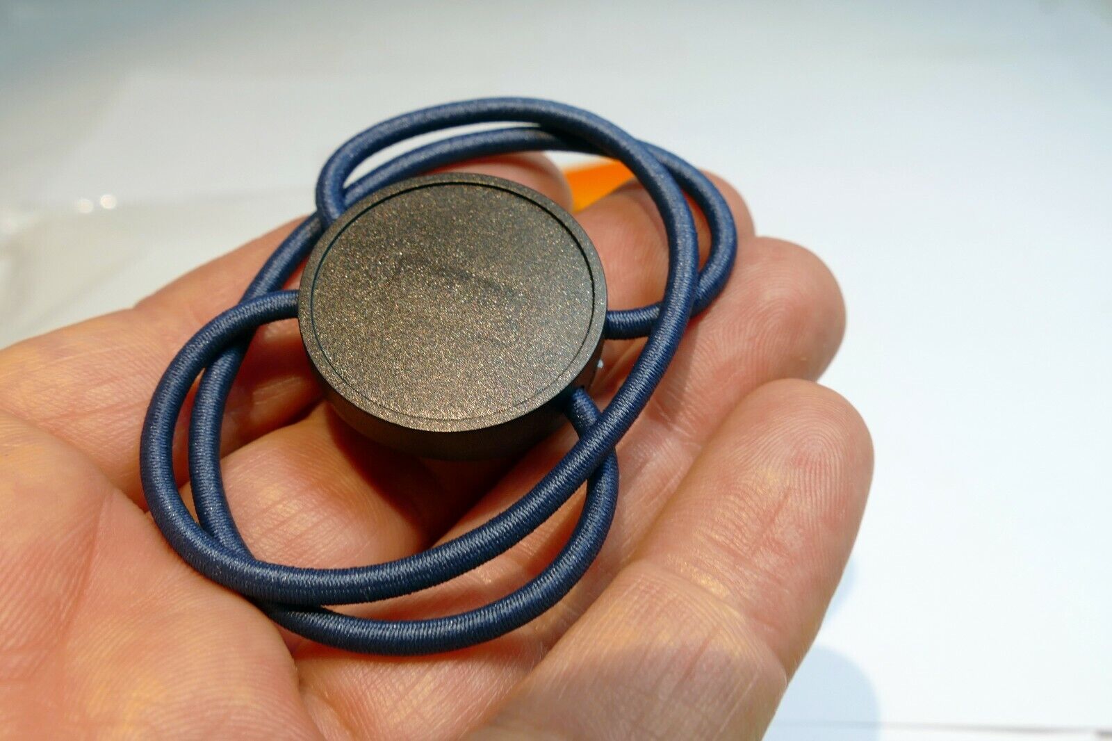 Front Cap Keeper holder snap on for  Lens front rubber string