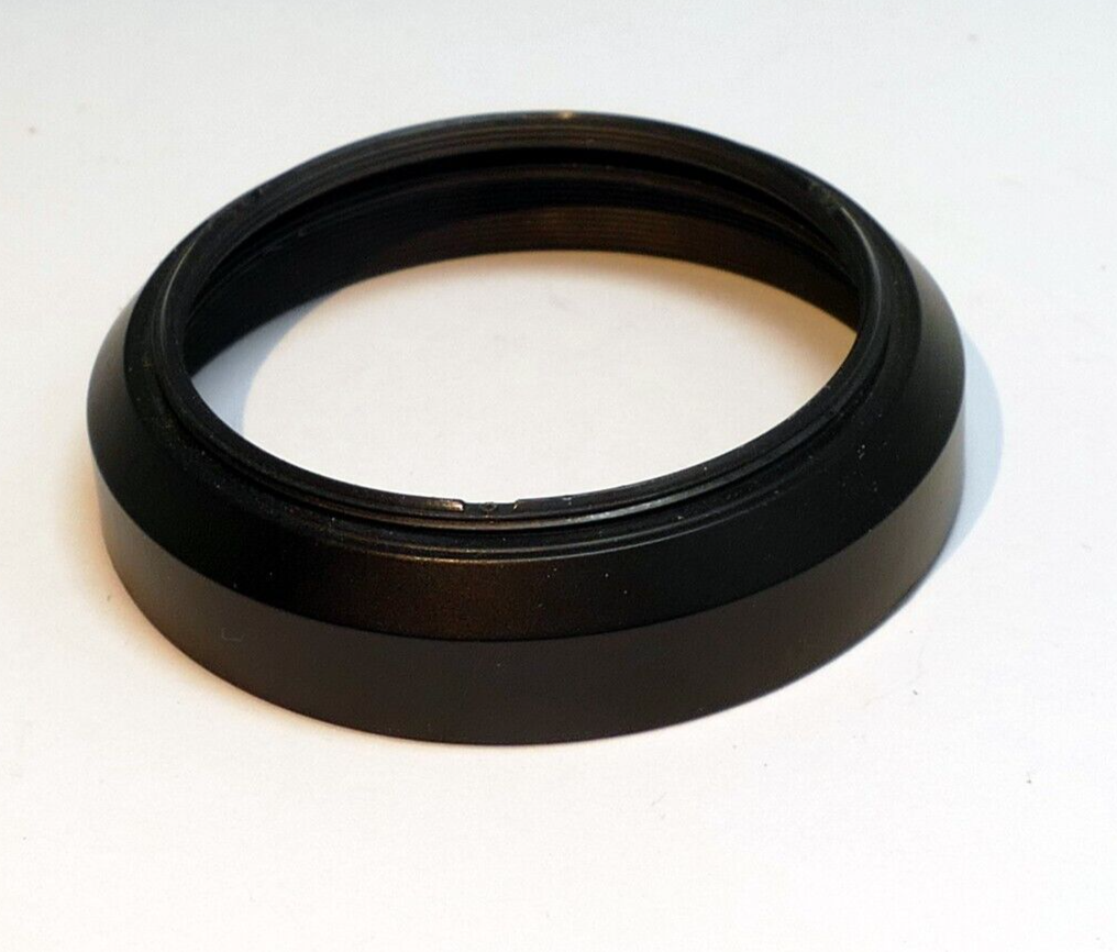 43mm plastic lens hood shade threaded screw in type