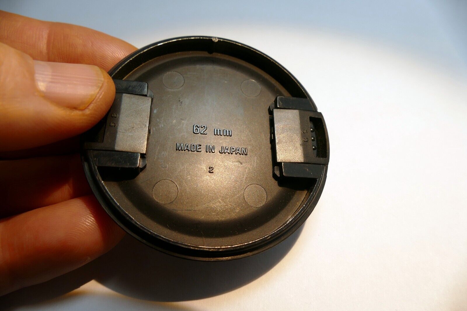 Sigma 62mm Lens Front Cap Snap on type for 18-200mm DG 70mm f2.8 EX 30mm f1.4 HS