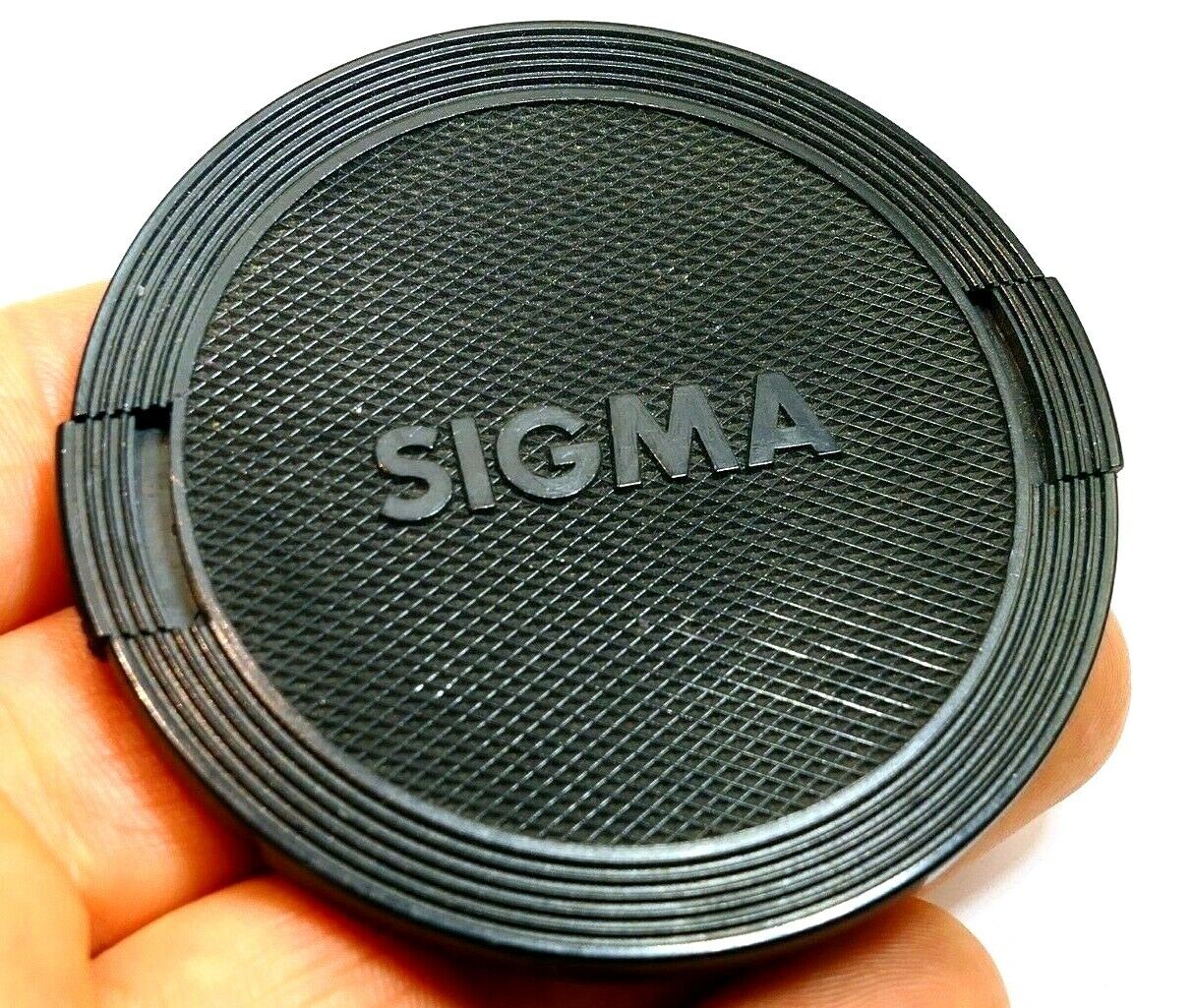 Sigma 62mm Front Lens cap snap on type genuine made in Japan
