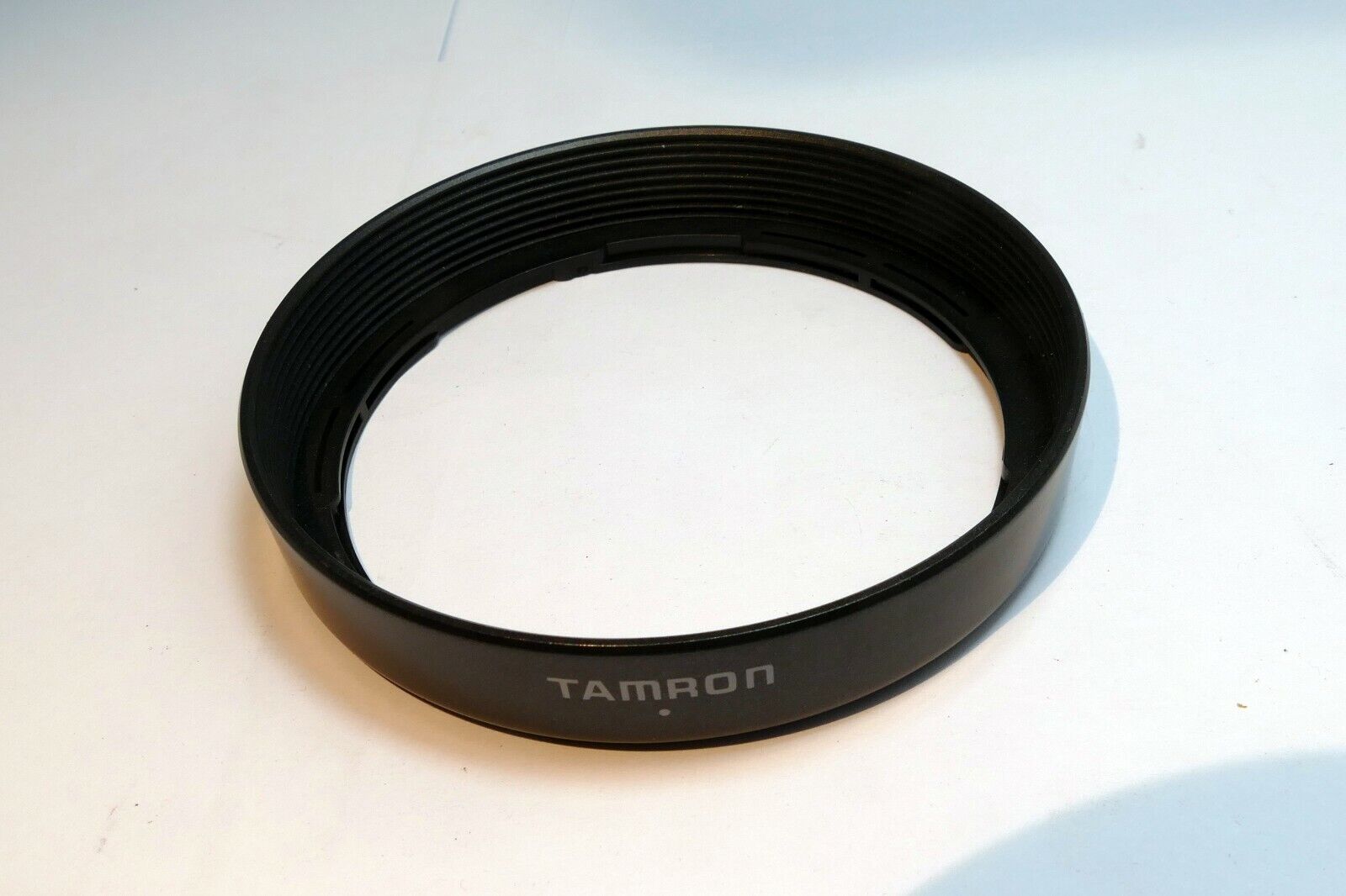 Tamron B5FH Lens Hood Shade 28-200mm F3.8-5.6 Aspherical  (72mm rim)
