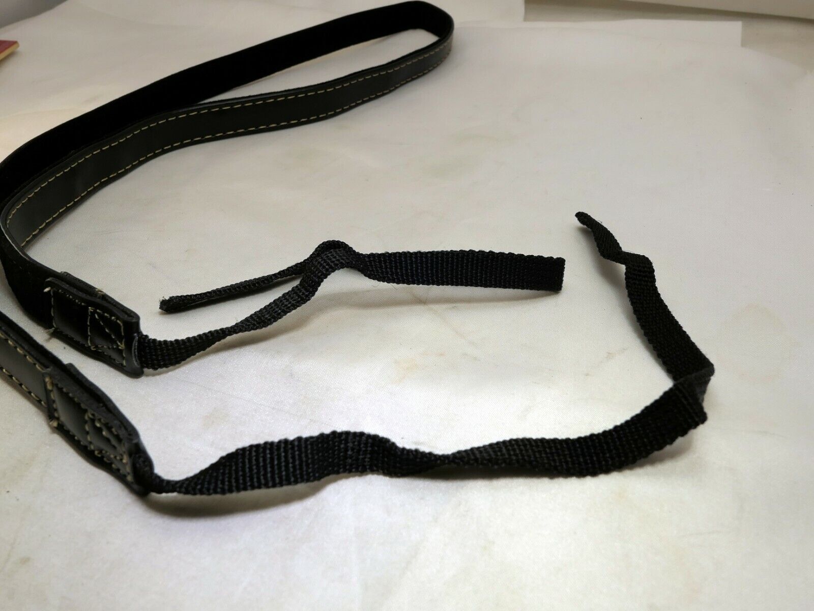 1.5cm  wide/narrow Neck Shoulder Strap for camera Brown (missing both buckles)